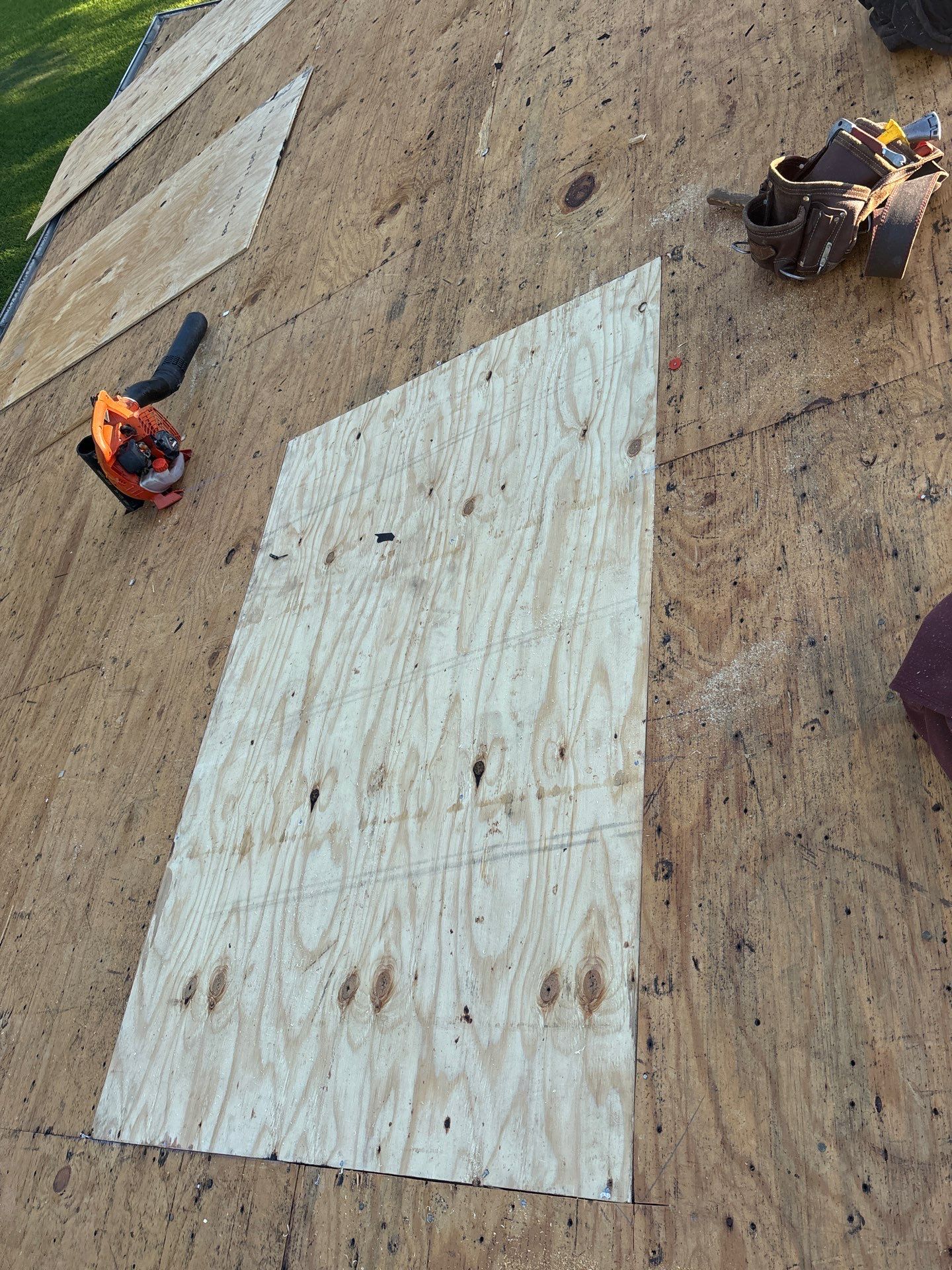 Residential Roofing Installation using Owen's Corning Duration (Lifetime) Shingles by Roof Repair Company