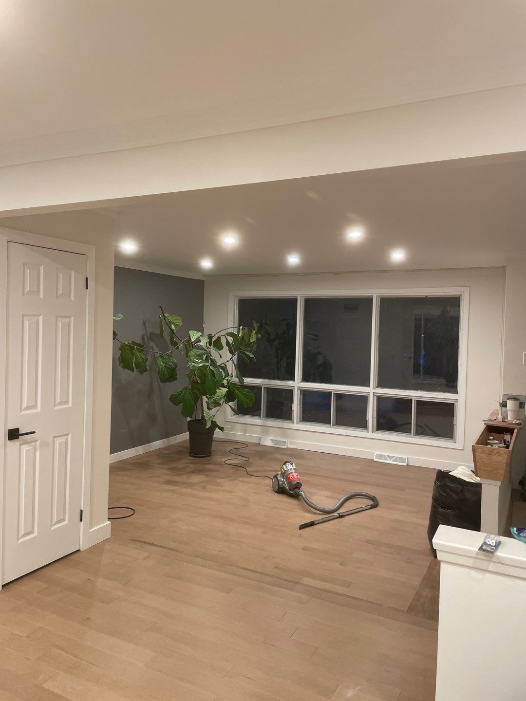 Full house renovation by Eco-Nature Construction Inc.