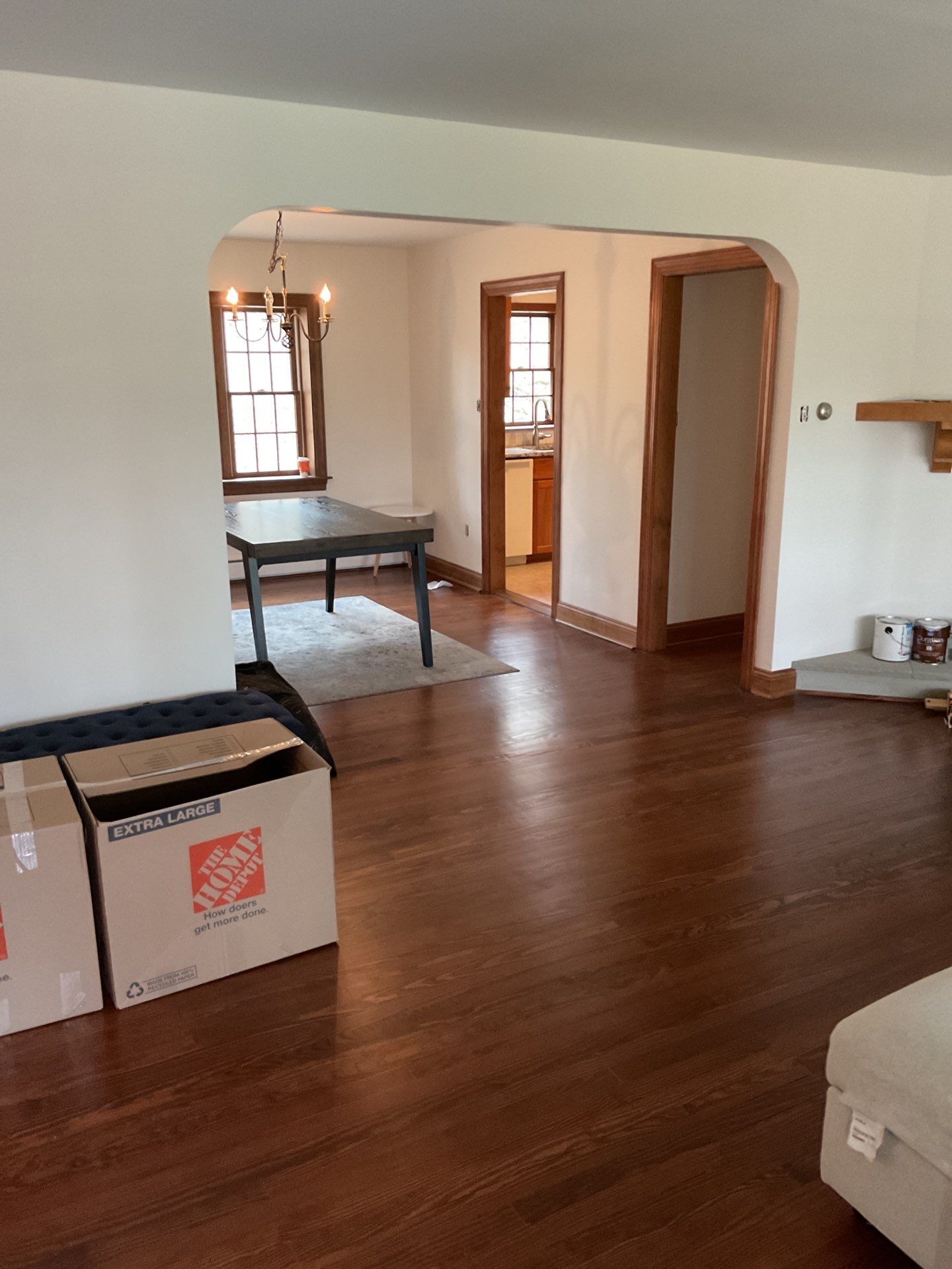 Full Interior Transformation in Media by Groovy Hues