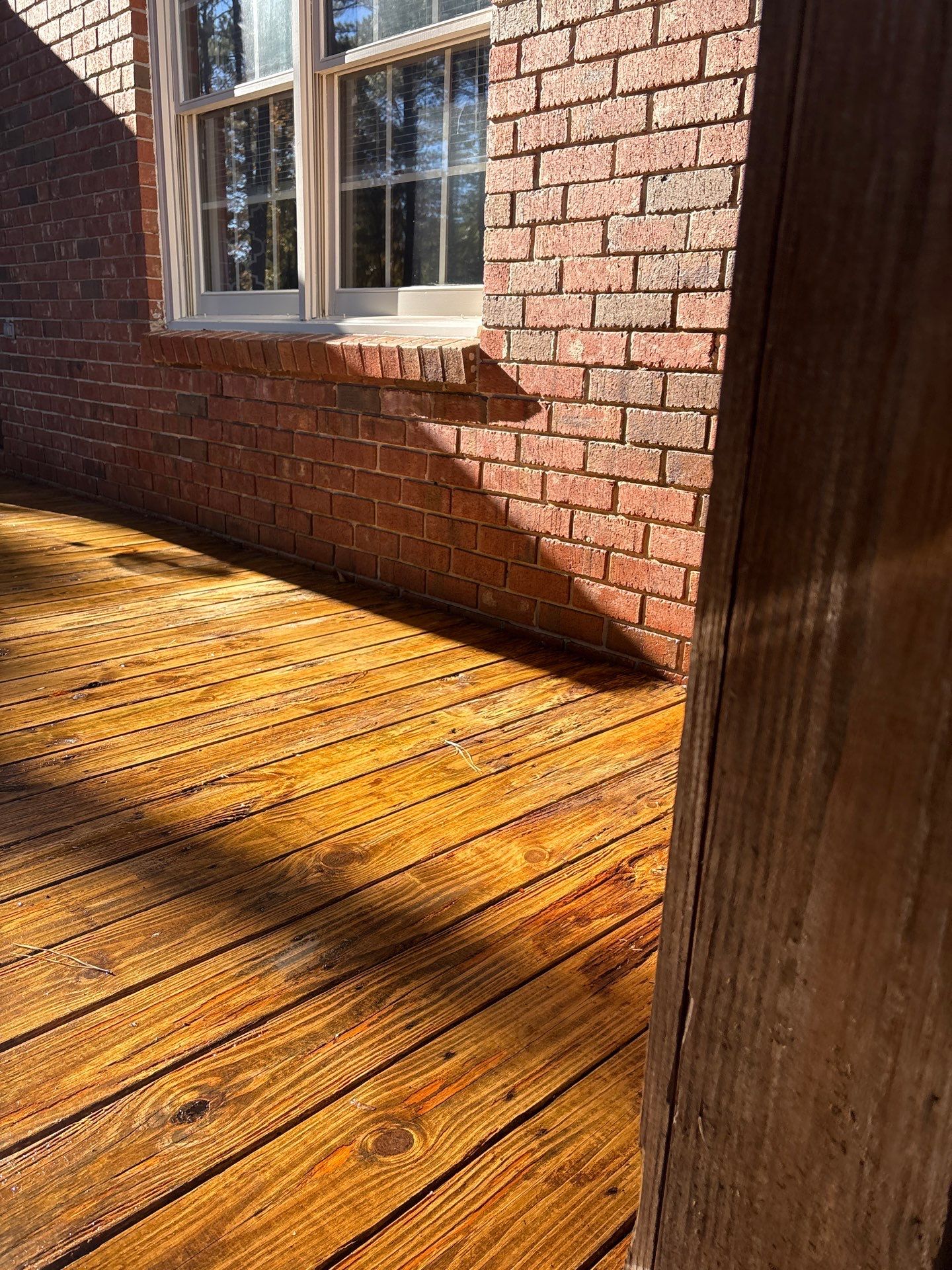 Wood Deck using Wood Sealant by DuraSeal