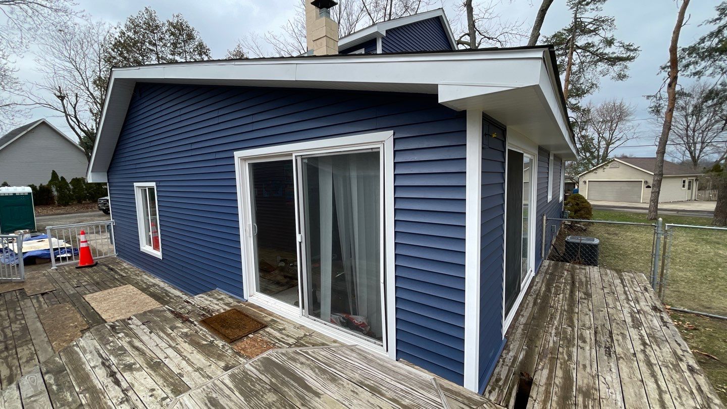 Siding Replacement using CertainTeed Restoration Classis D4 by 180 Contractors