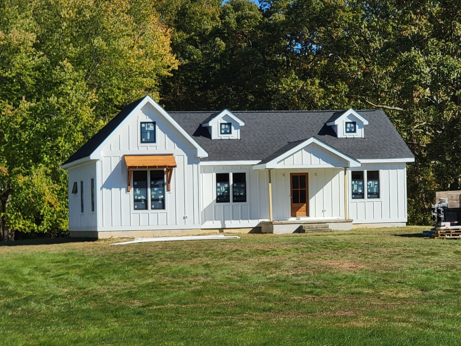 Siding Installation using JH Panel Smooth by ExteriorPros