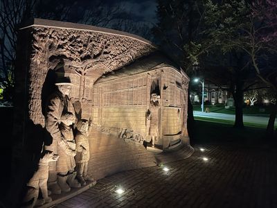 Dundee Park by Midwest Lightscaping