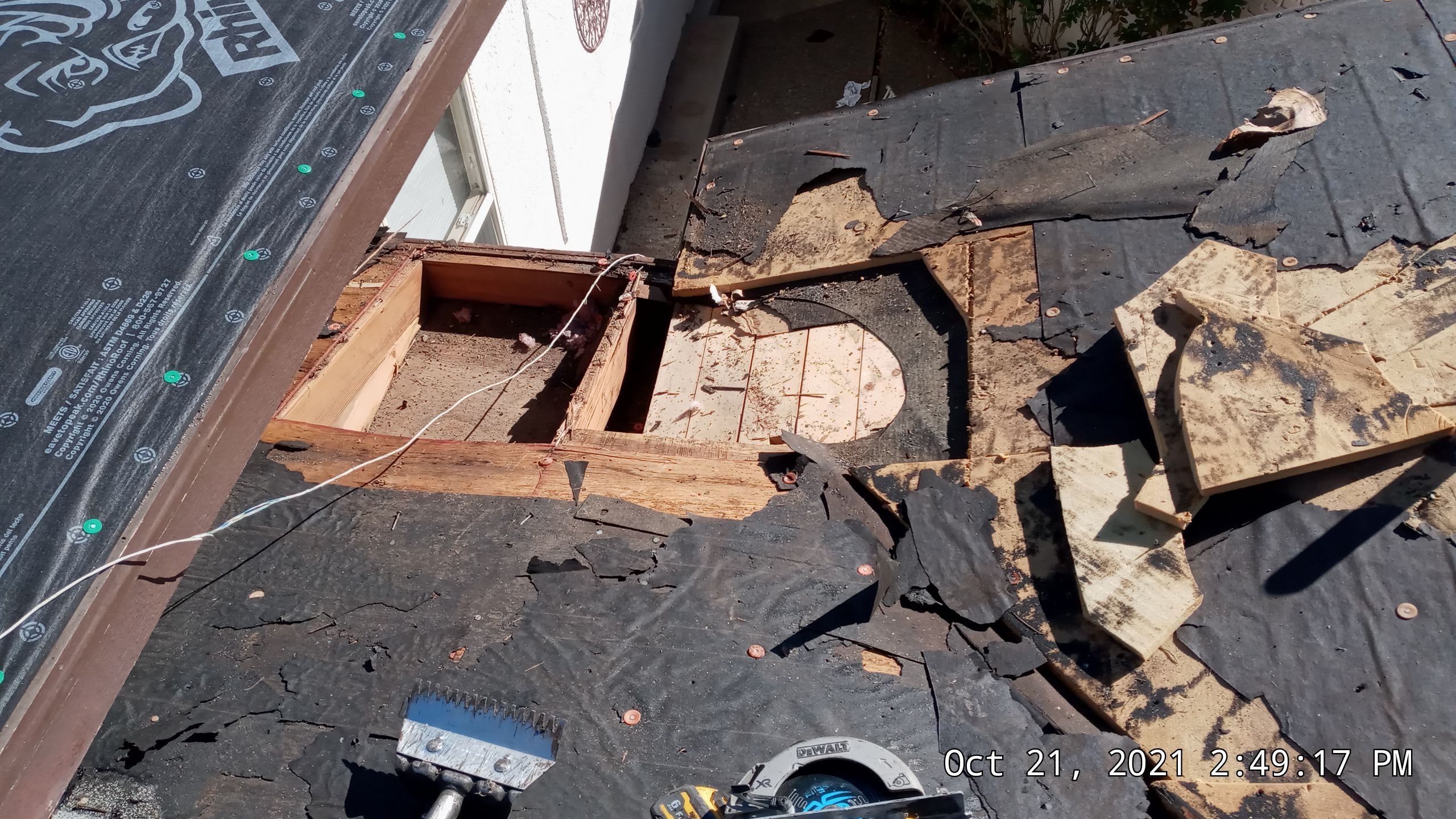 Owens Corning Duration Onxy Black Shingle Roof Replacement in 4 Hills by Doyle Roof Masters Inc