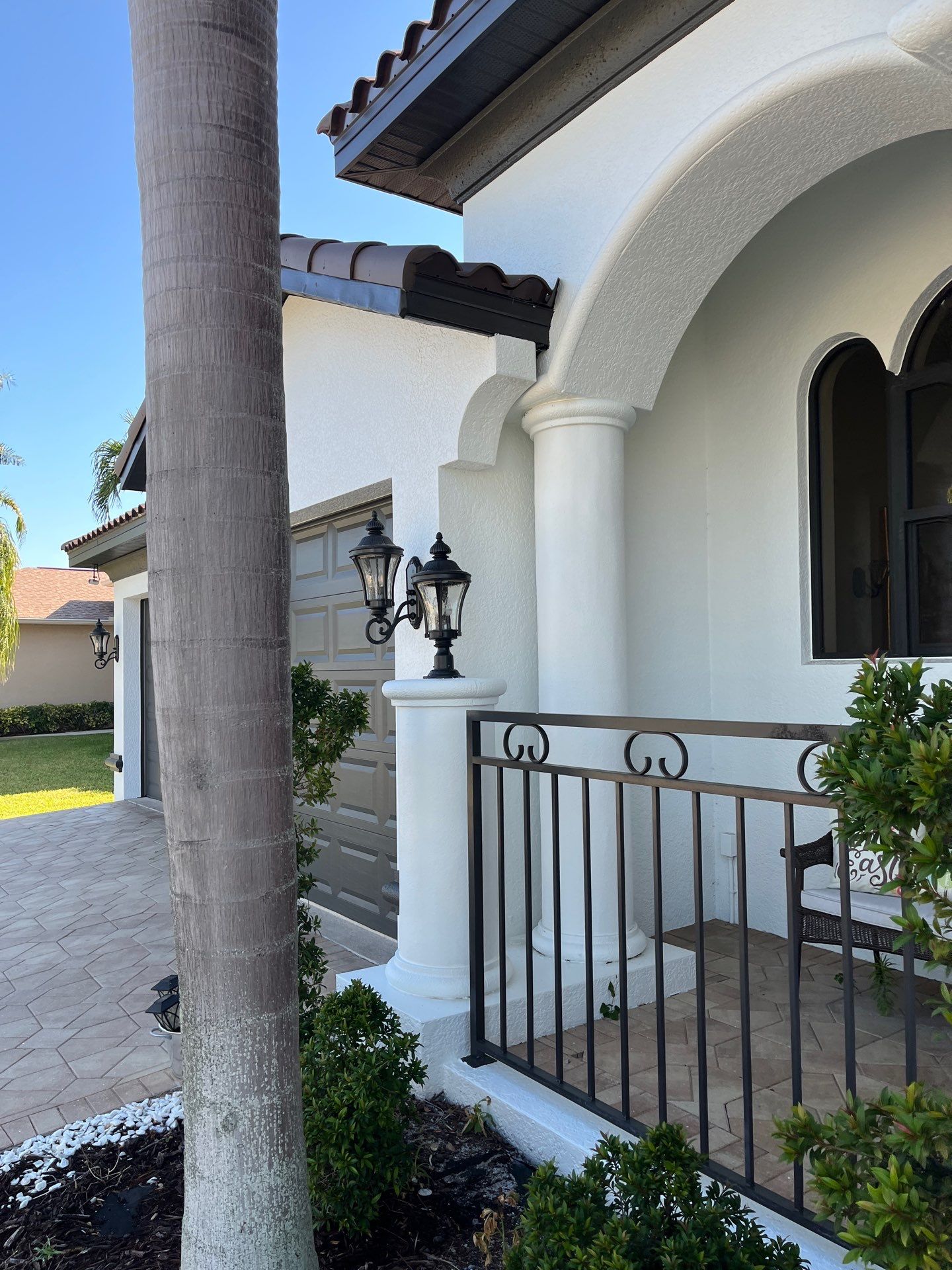 Stylish seamless gutters in Cape Coral FL by Gutter Professors