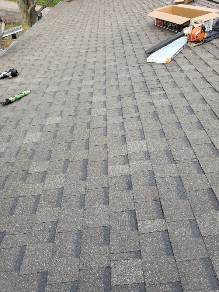 ATLAS PINNACLE COLOR: PRISTINE SCOTCHGARD WEATHERED DRIP EDGE: MUSKET BROWN by Eagle Eye Roofing