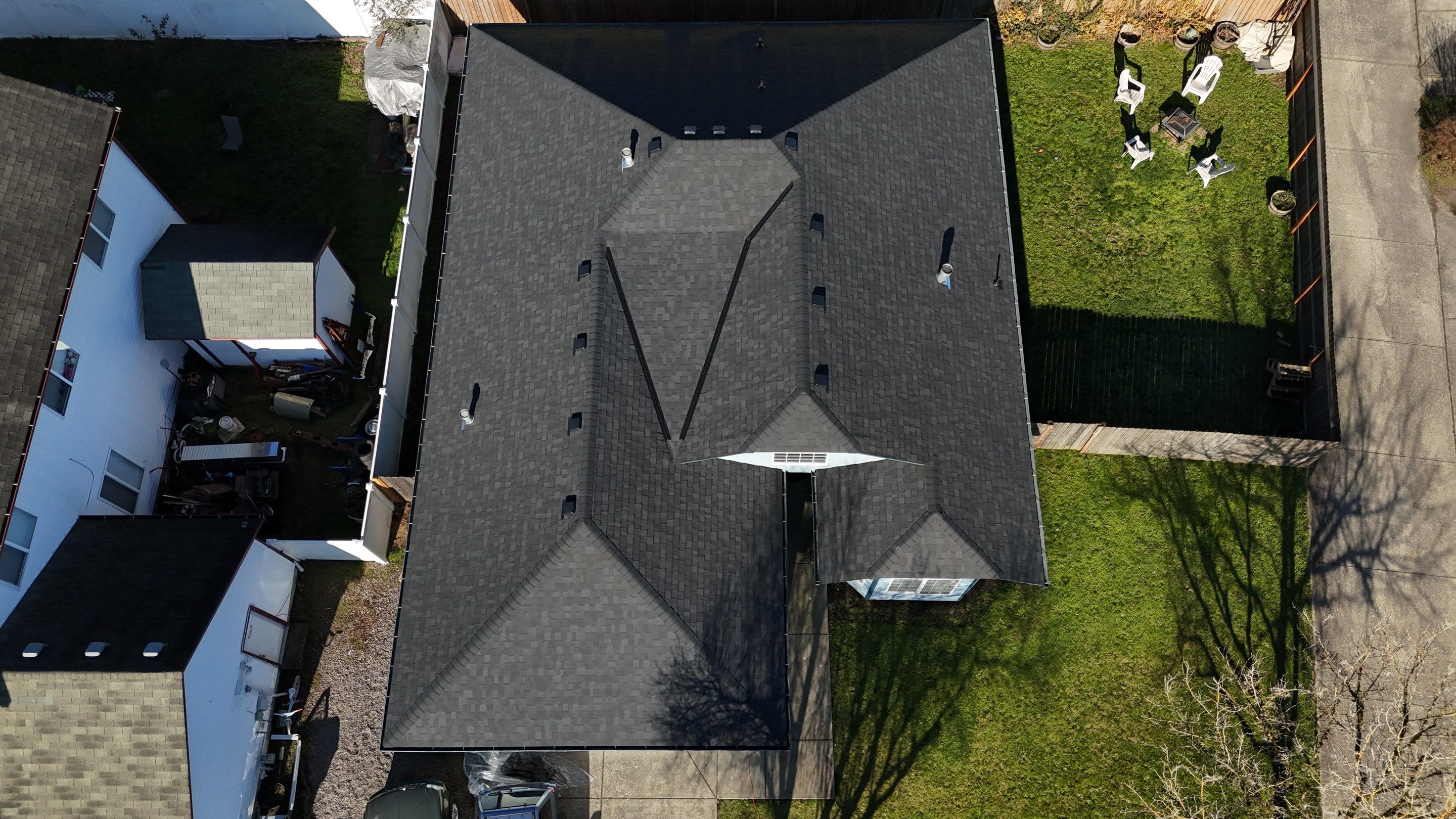 Onyx Black | Roof Replacement in Vancouver WA, 98682 by Valiant Roofing, LLC