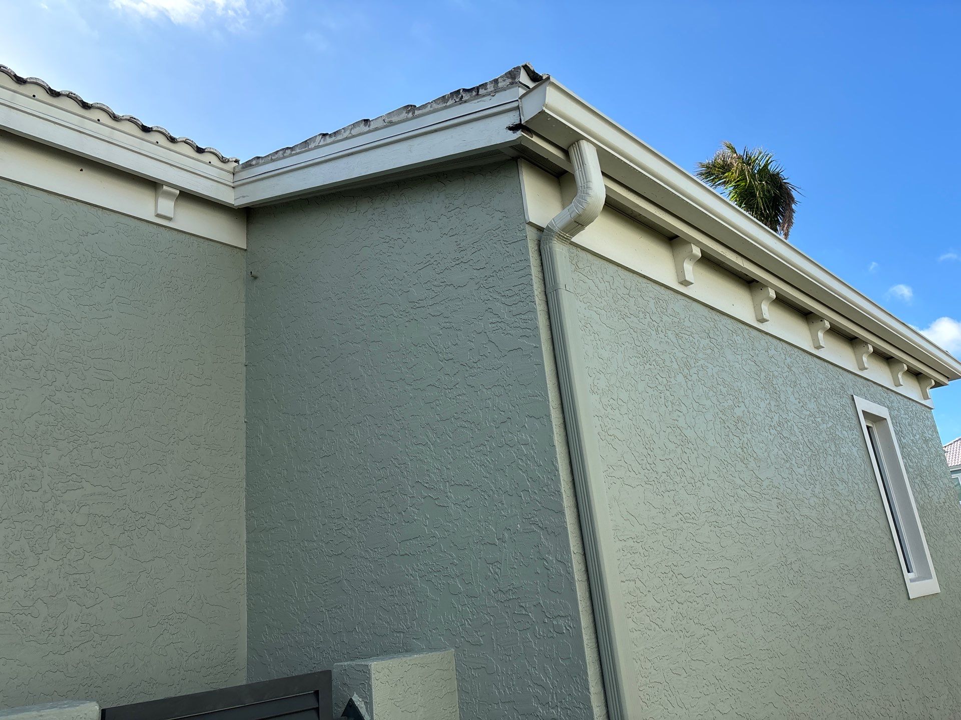 Splash Guard Gutters for Coastal Homes in Longboat Key FL by Gutter Professors