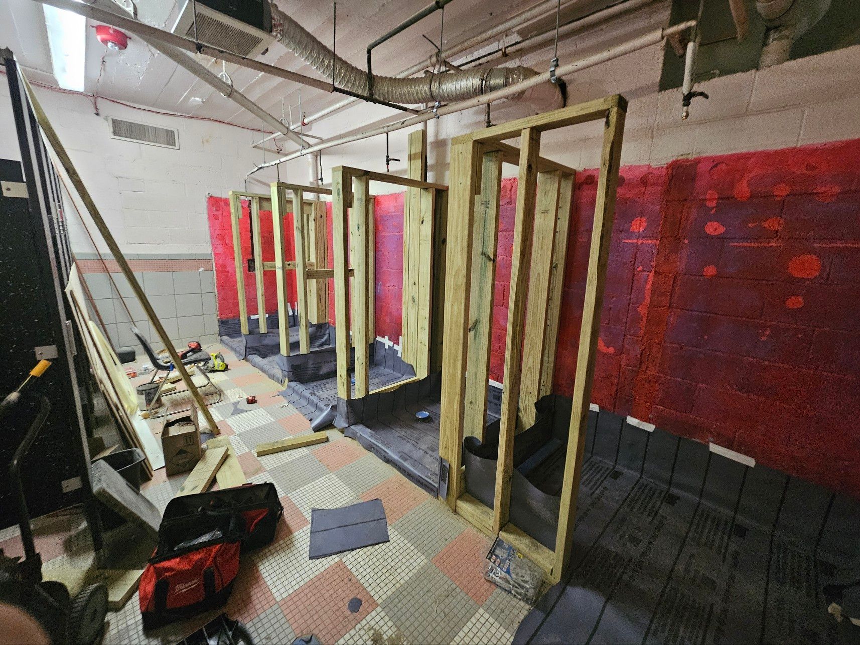 Showers & Storage by EL-GC LLC