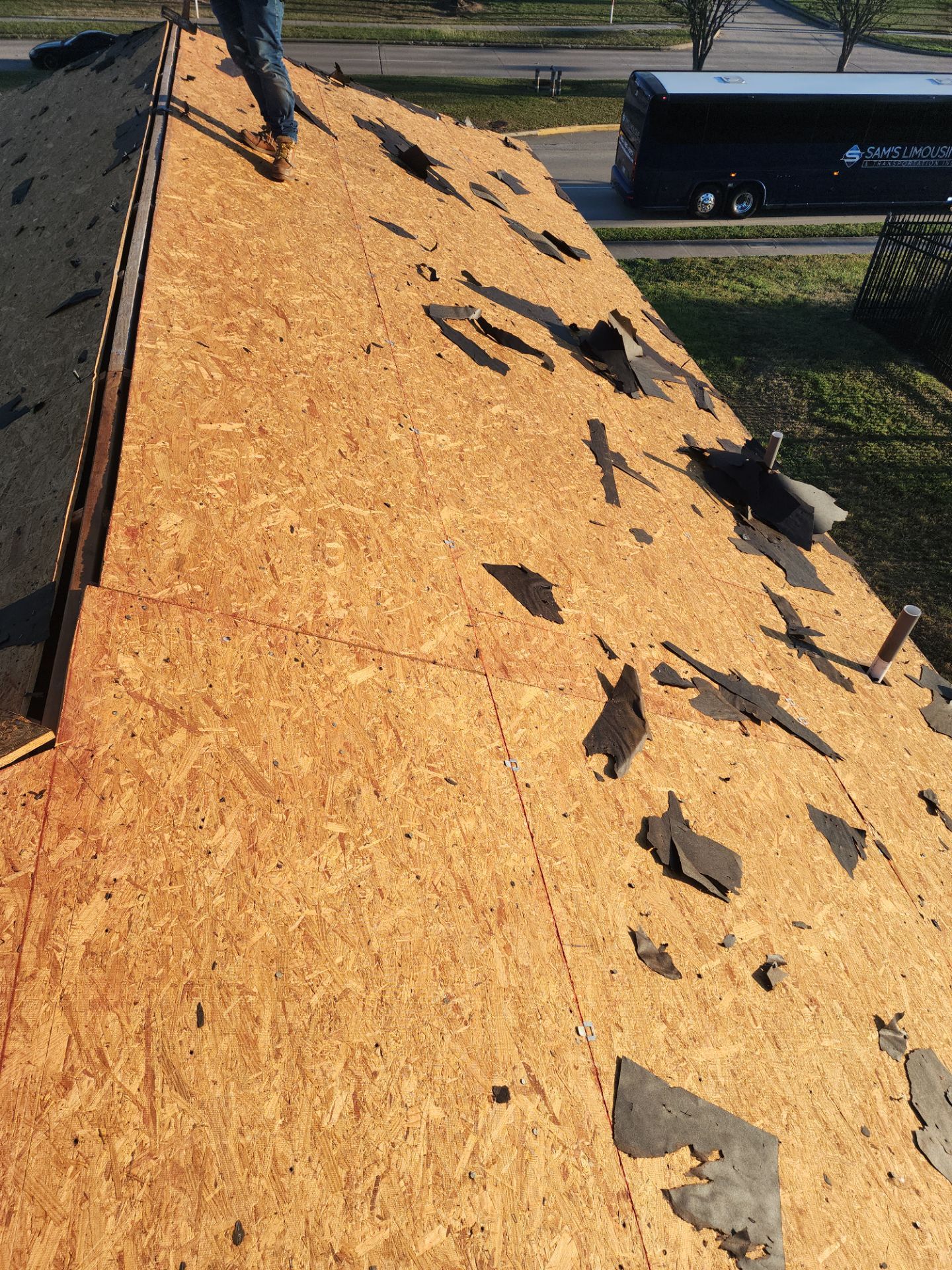Residential Roofing Installation using Owen's Corning Duration (Lifetime) Shingles by Roof Repair Company