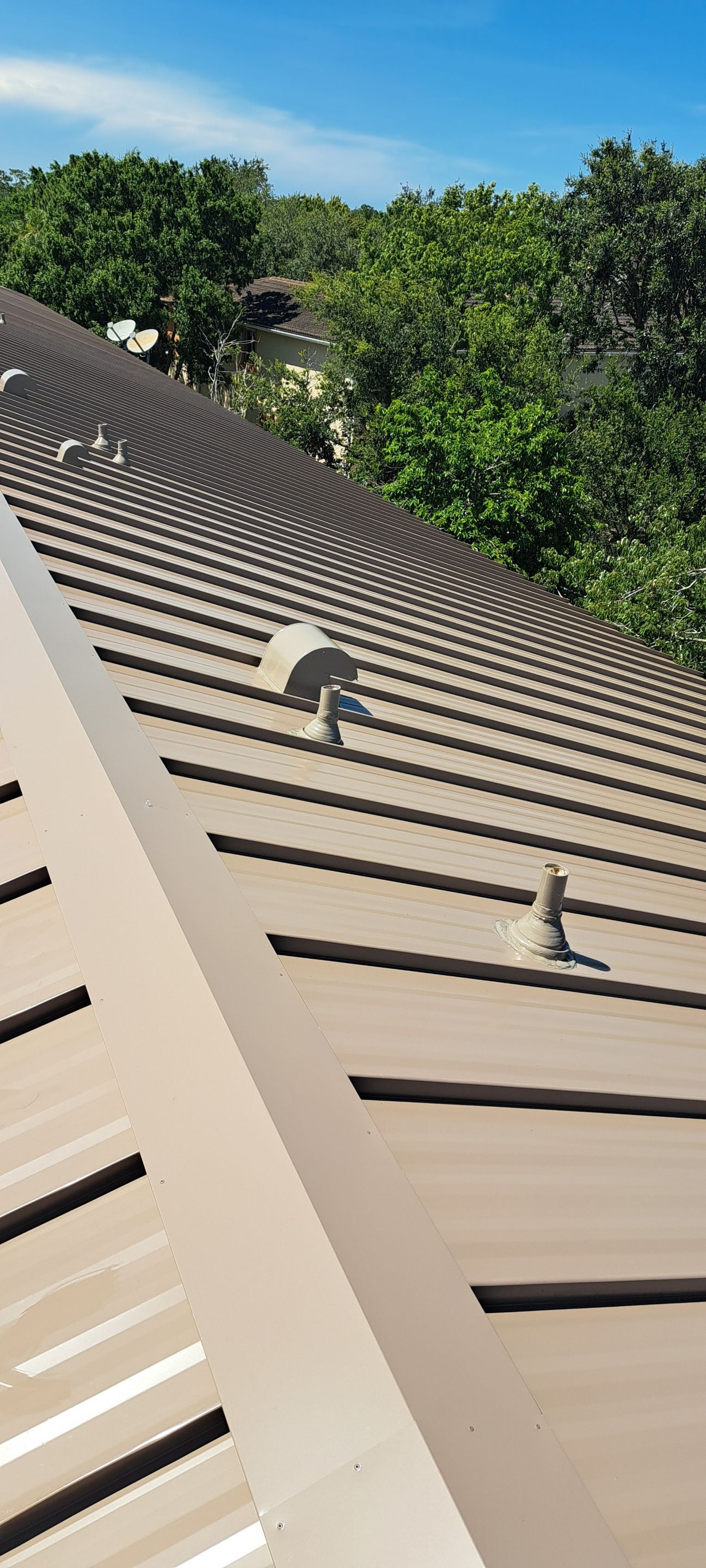 24ga 1.5" Mechanical Seam Buckskin  by Total Roofing System The Metal Roof Experts