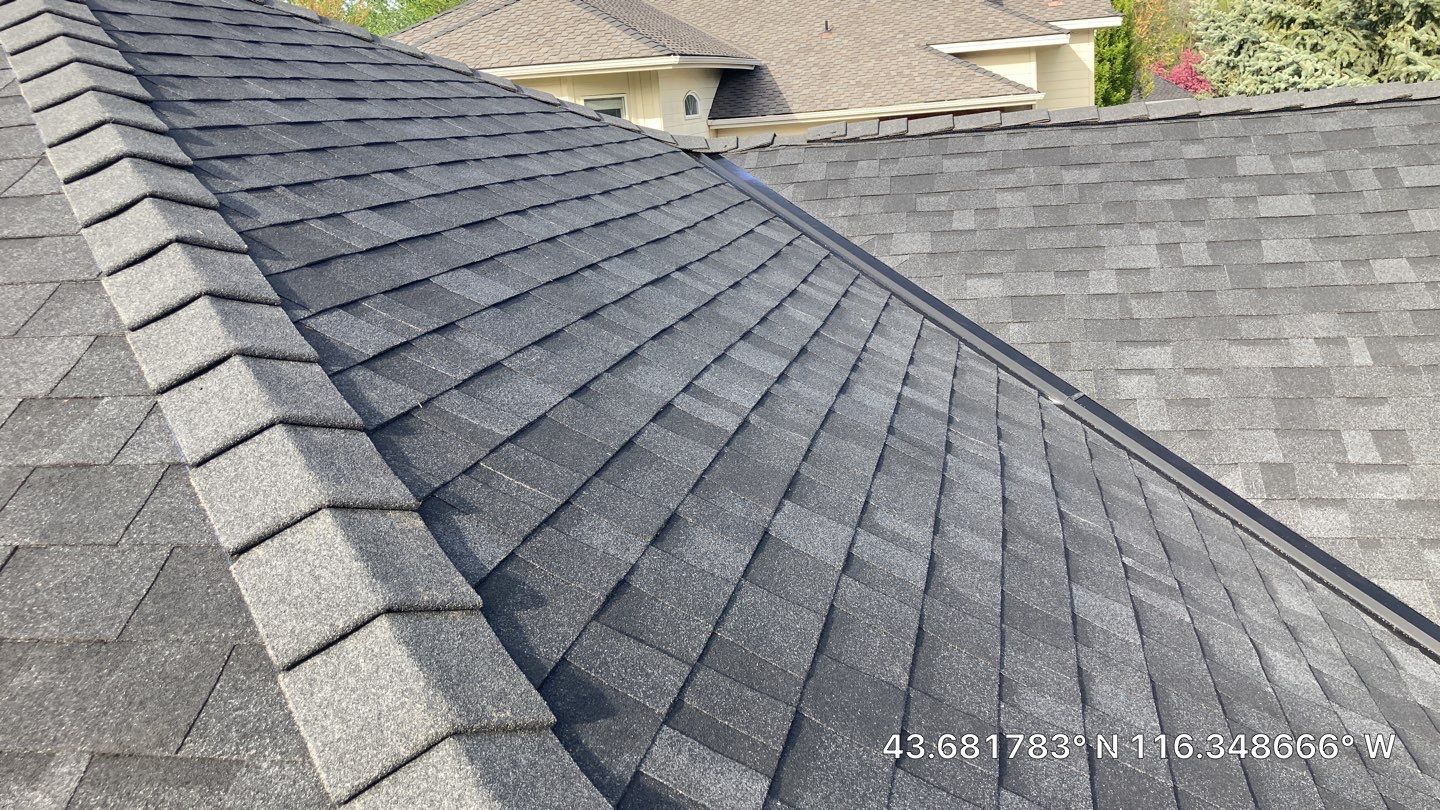 Eagle Idaho Single Level Residential Roofing Installation using Owens Corning by ID Roofing LLC