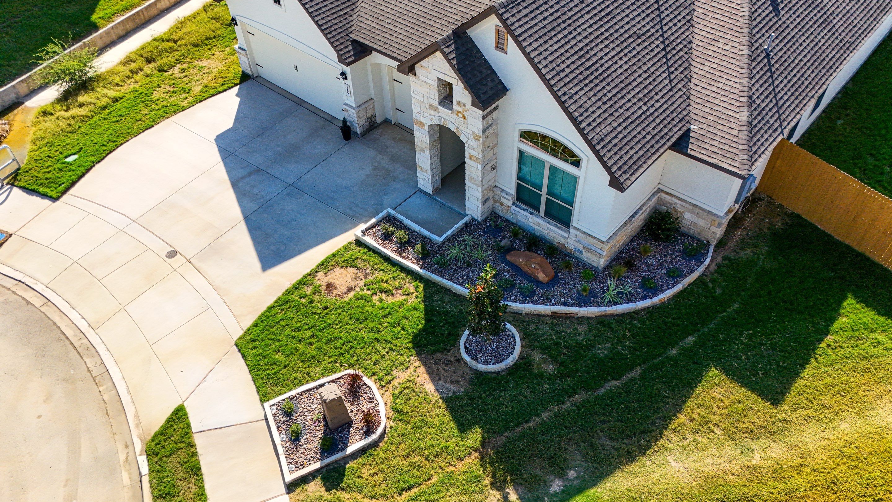 Buffalo Crossing, Cibolo Tx. by Hole In One Lawns, LLC