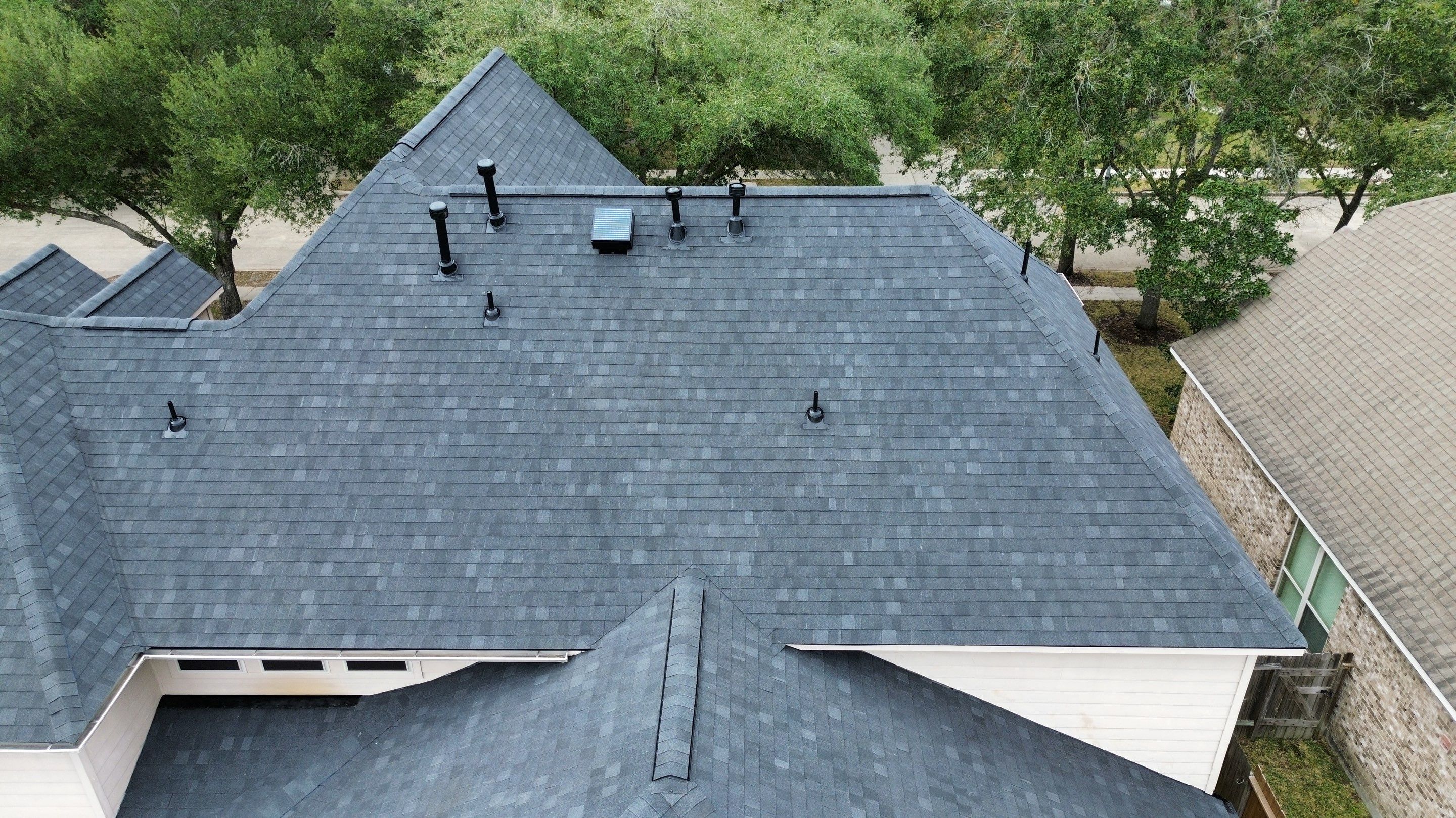 Kingwood Roof Replacement by Modern BYLT Roofing & Construction