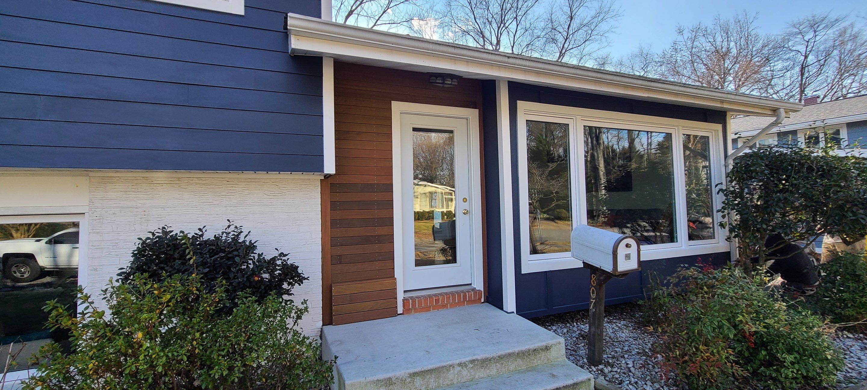 Siding Installation using James Hardie Siding with IPE accents by Window Depot of Annapolis