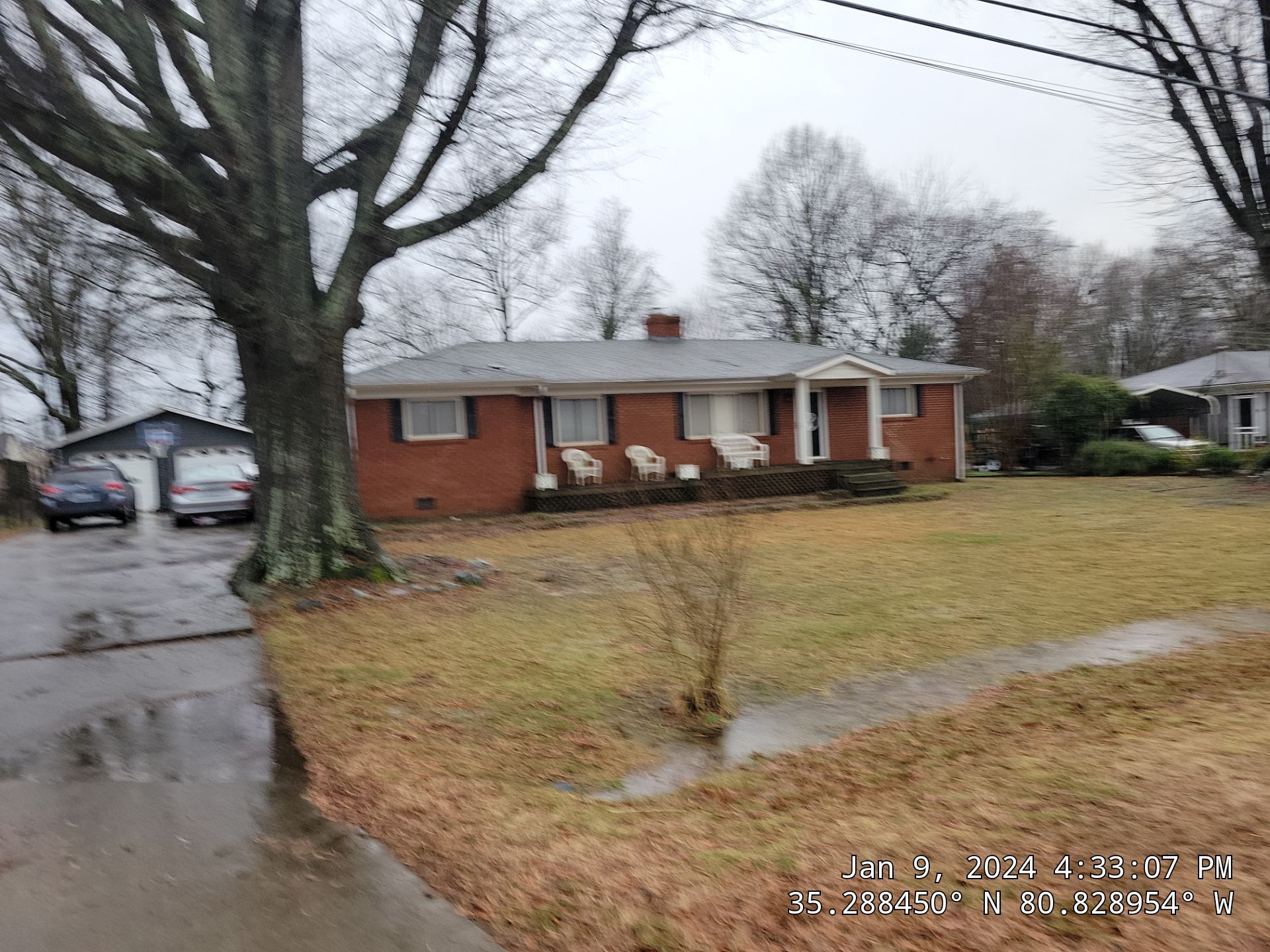 Charlotte- Williamsburg Gray by Merritt Roofing LLC