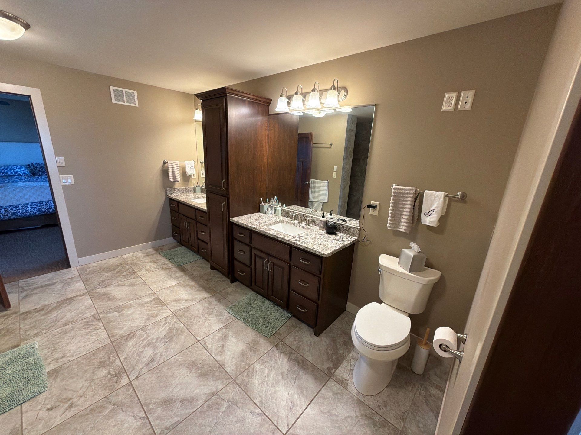 Comprehensive Interior Painting and Garage Floor Coating in Sioux Falls by Select Painting, Coatings & Garage Cabinets