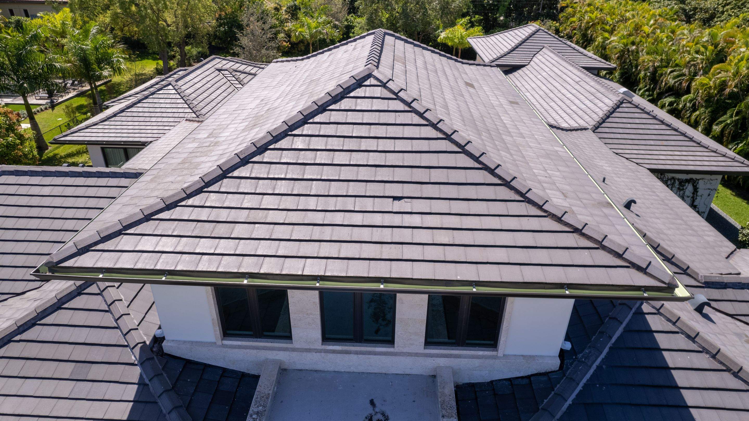 Crown Windsor Slate - Charcoal Black Color by Istueta Roofing