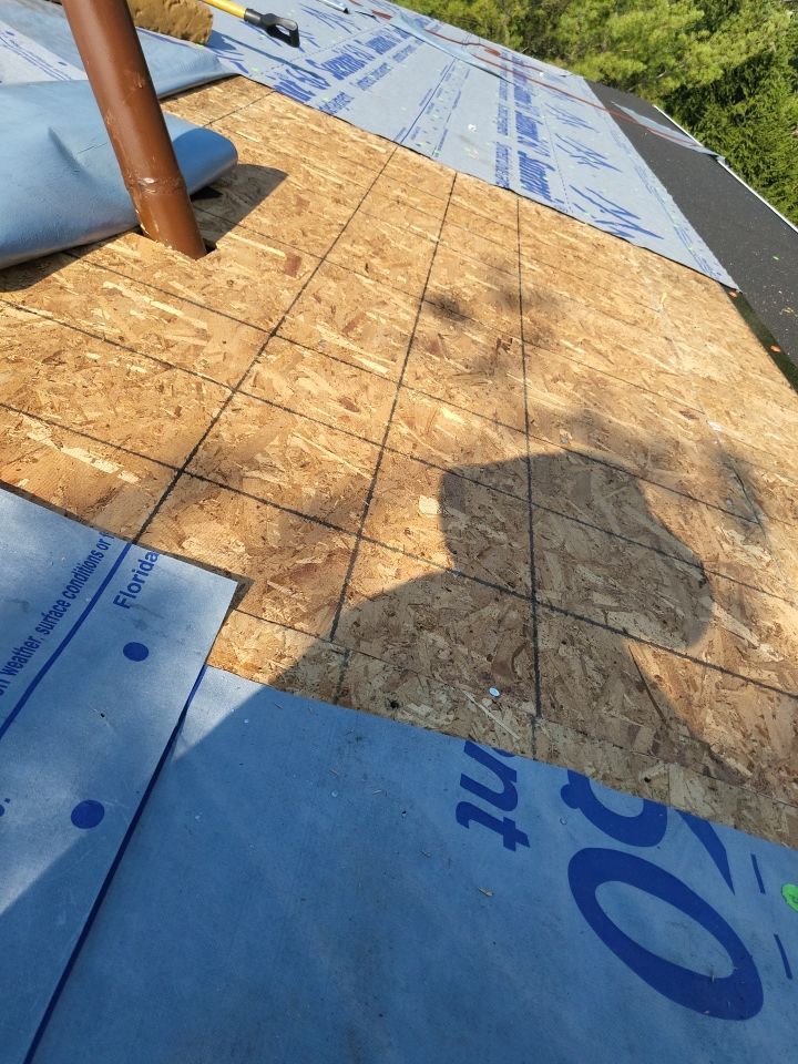 BRAND: ATLAS PINNACLE COLOR: PRISTINE SCOTCHGARD TAN DRIP EDGE: MUSKET BROWN by Eagle Eye Roofing