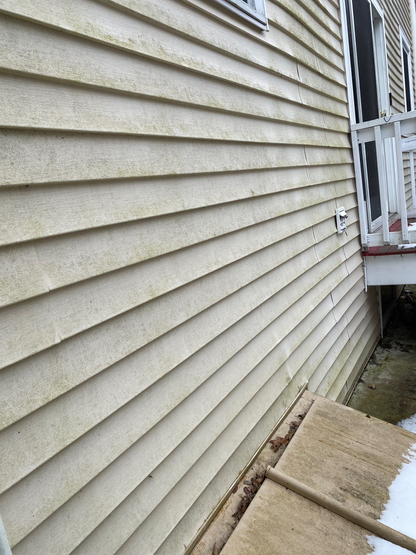 Realtor consult by Mighty Dog Roofing of Greater Middlesex County