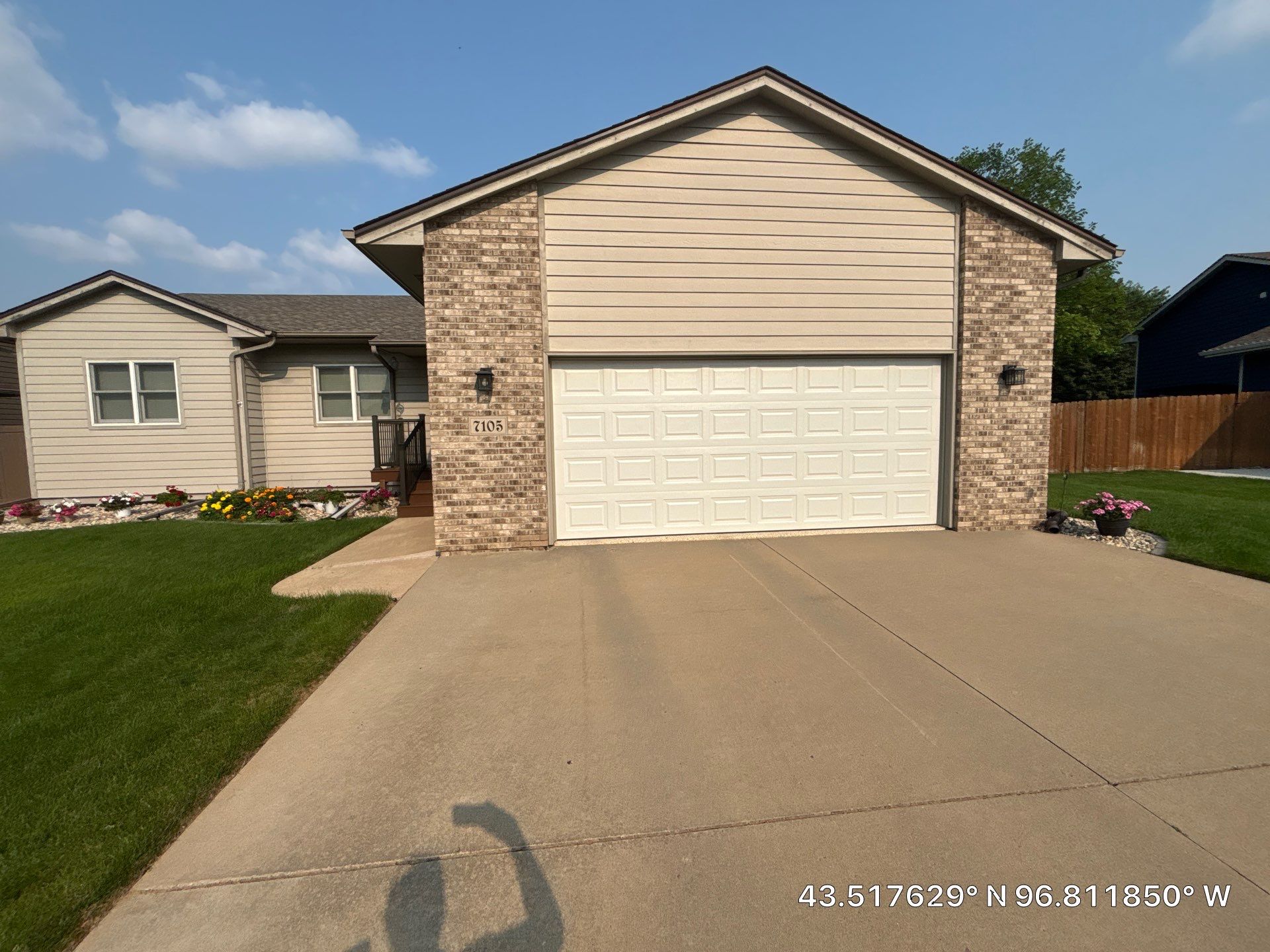 Residential Exterior Trim Replacement and Carpentry in Sioux Falls by Select Painting, Coatings & Garage Cabinets