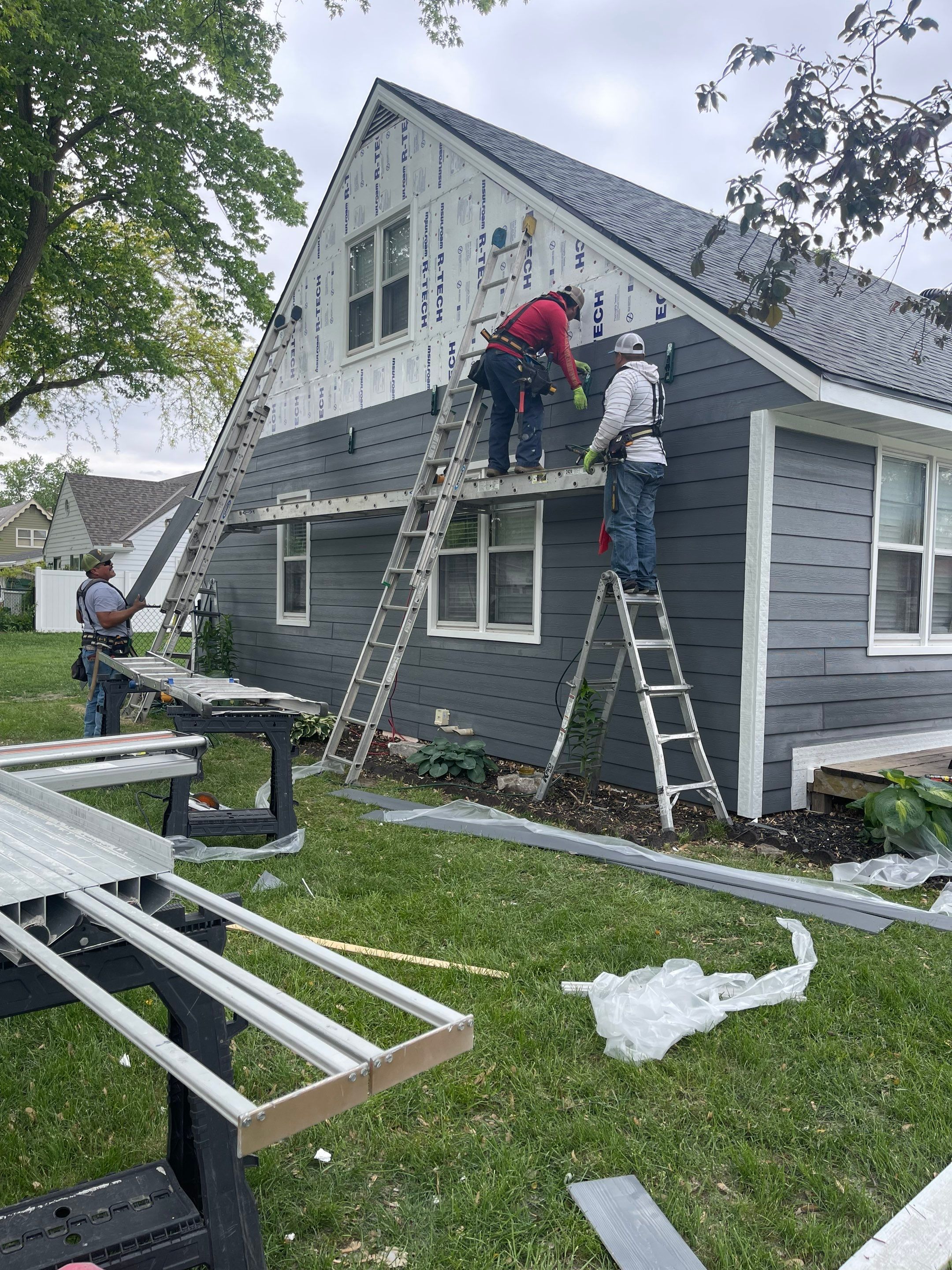 James Hardie by Lightning Exteriors