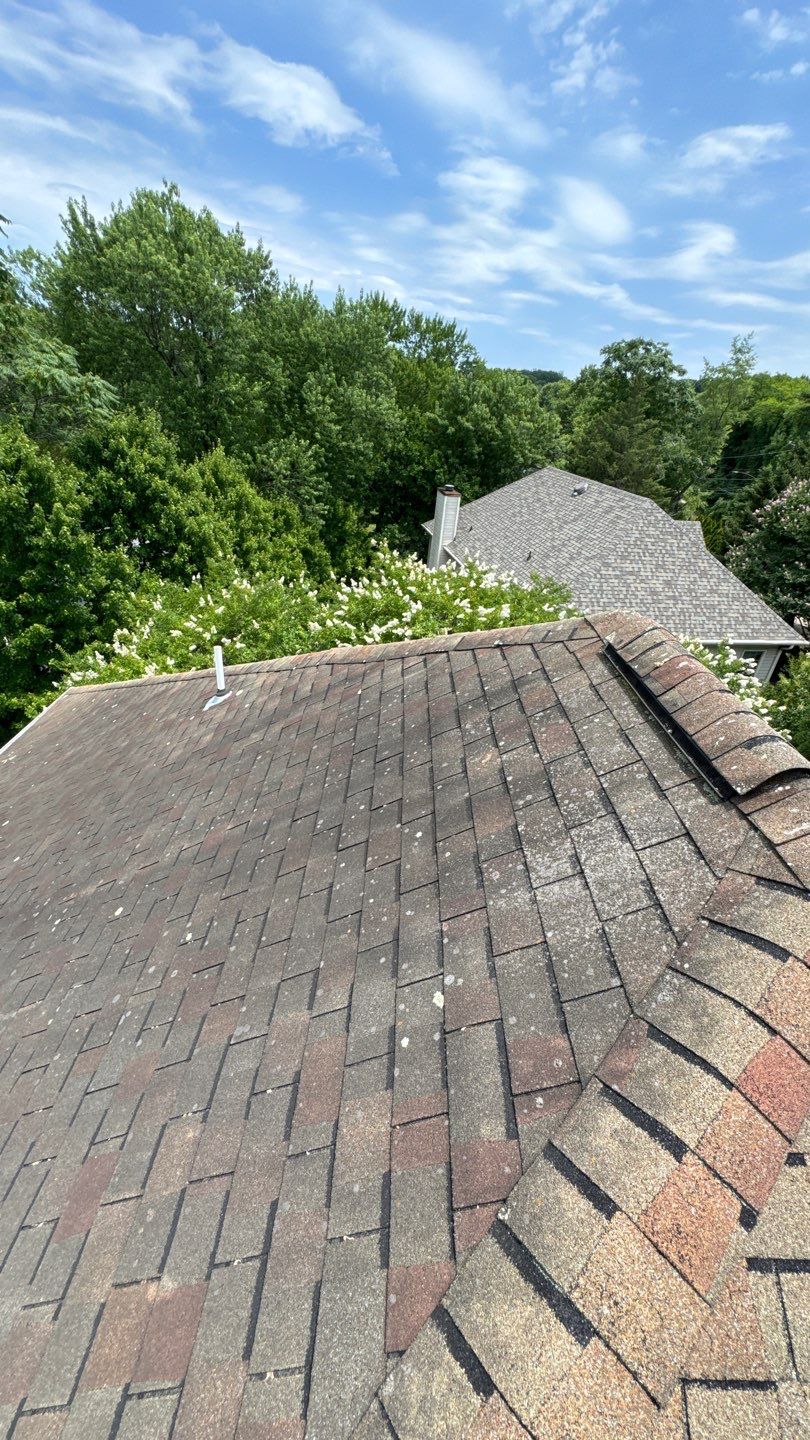 McLean: Residential Roof Installation with Landmark Pro Designer Shingles in Max Def Moire Black by RM Banning, Inc.