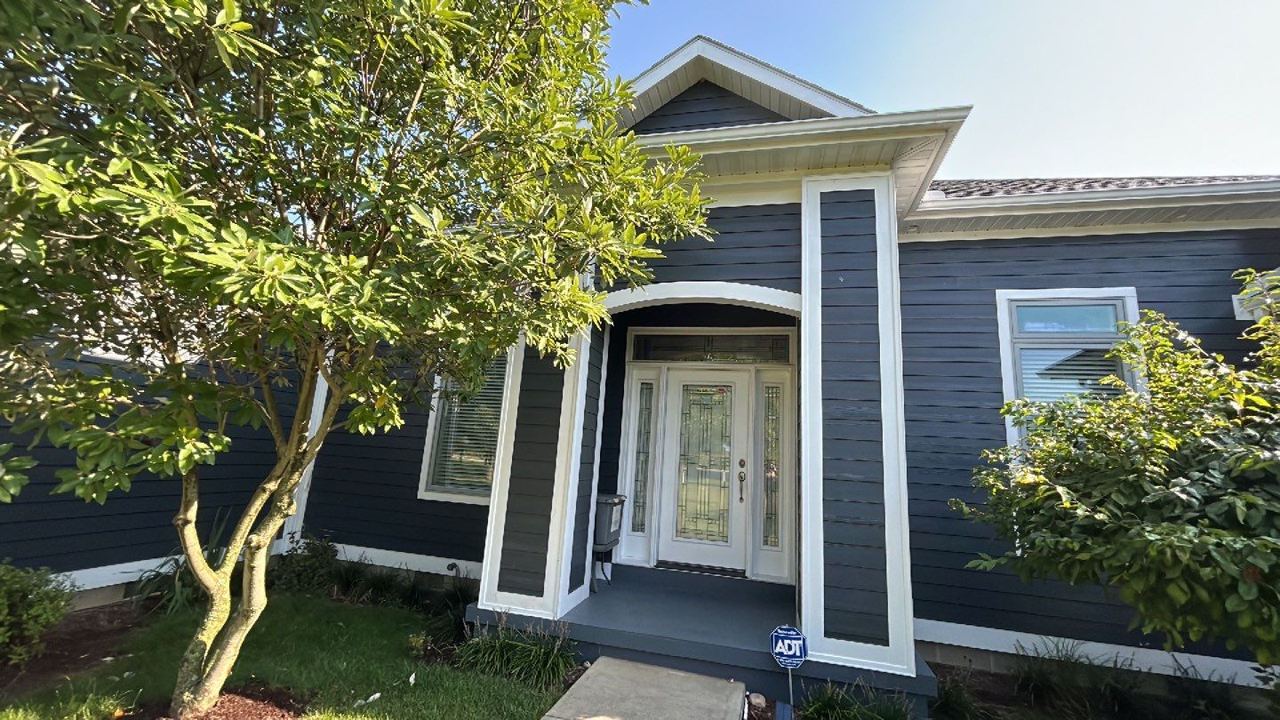 Residential Roofing Installation using Duration Series Shingles - Williamsburg Gray by RoofX 