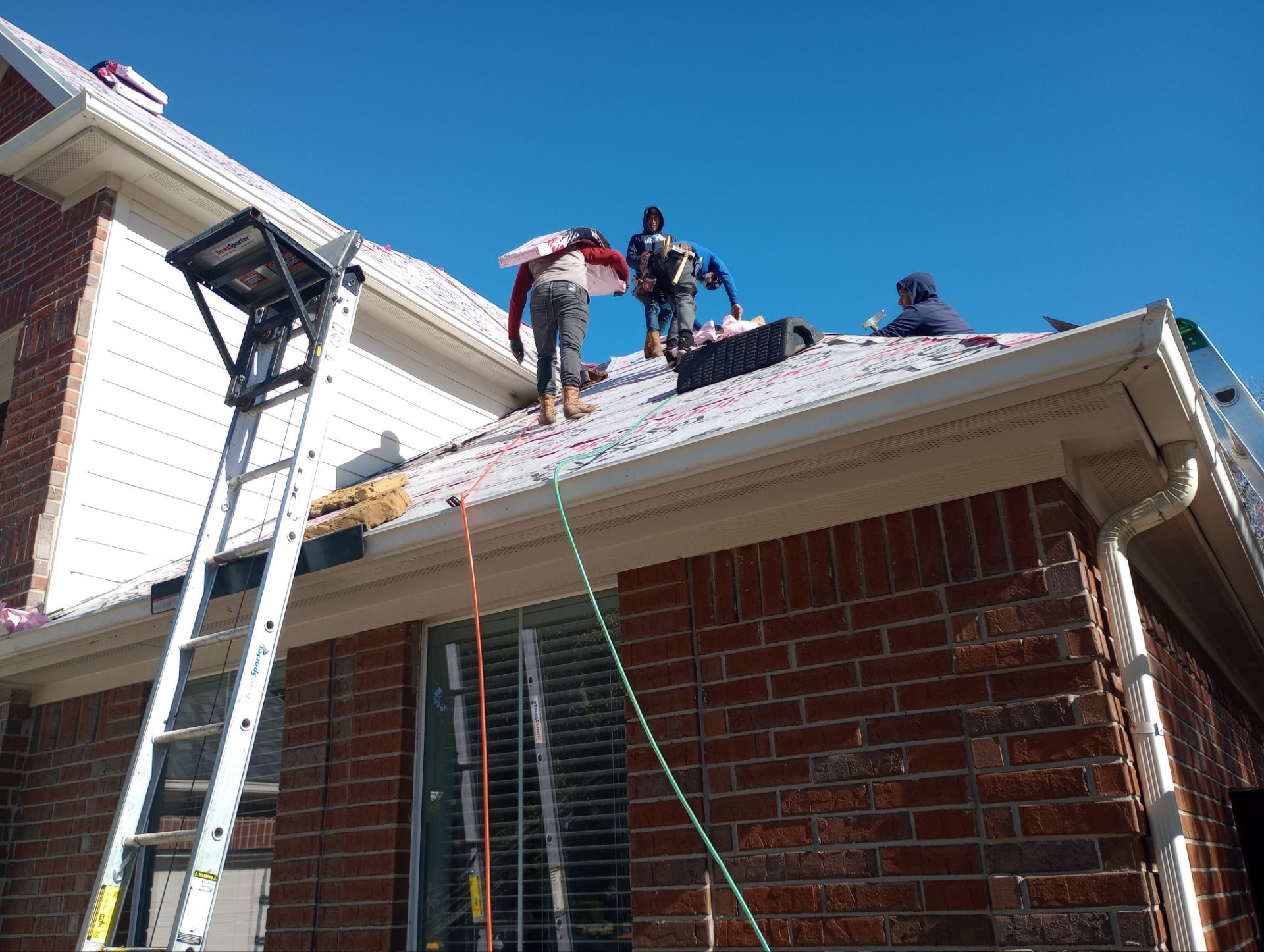 Residential Roofing Installation using Owen's Corning Duration (Lifetime) Shingles by Roof Repair Company