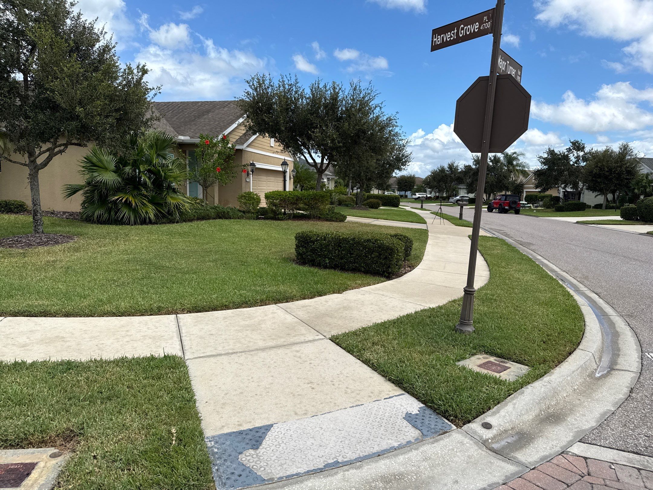 Driveway, Sidewalk & Lanai Cleaning Transformation | Forest Creek Parrish, FL by Sunshine AquaWash