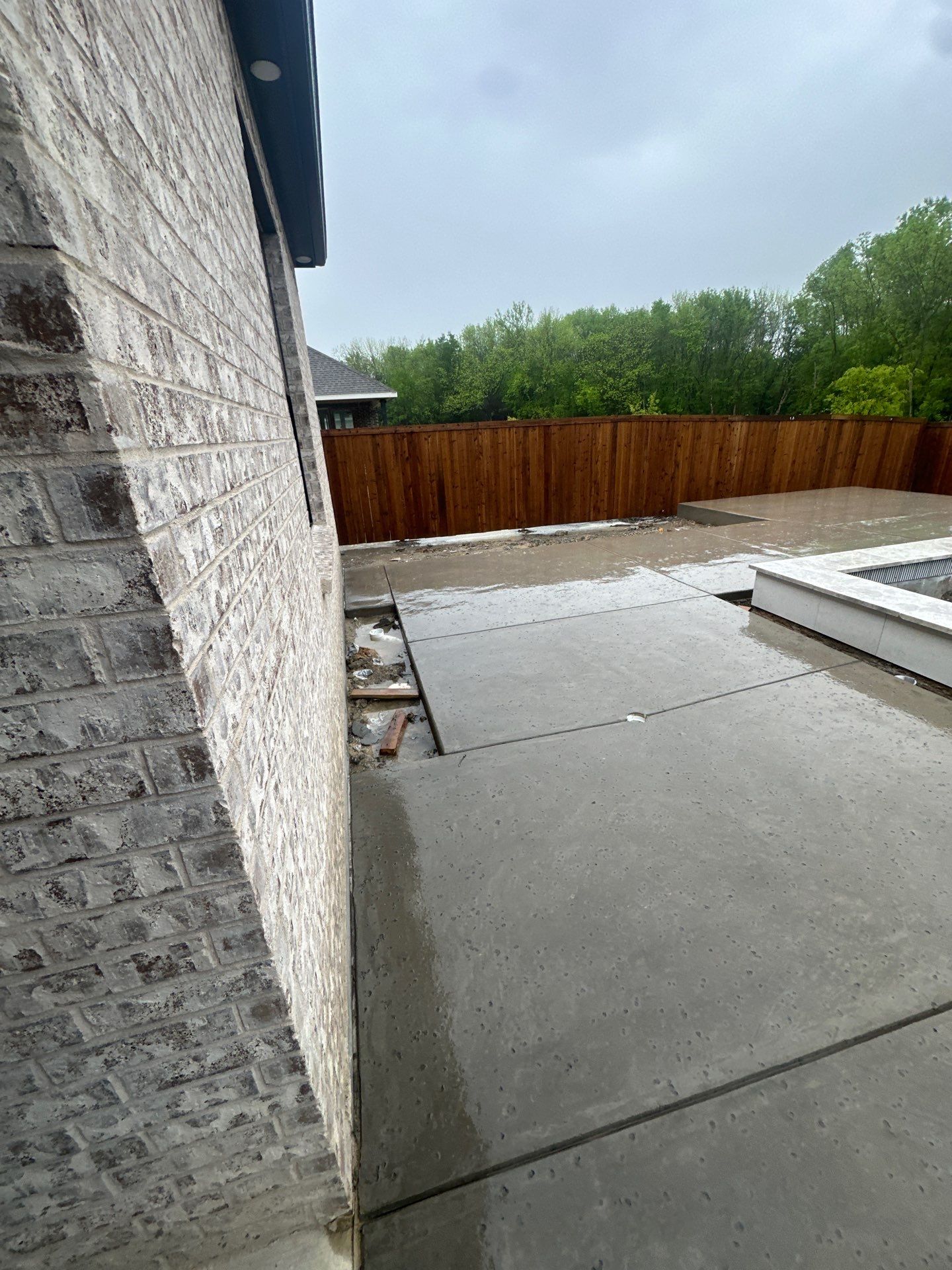 Geometric Pool with Raised Spa by Pinnacle Pools and Spas - DFW