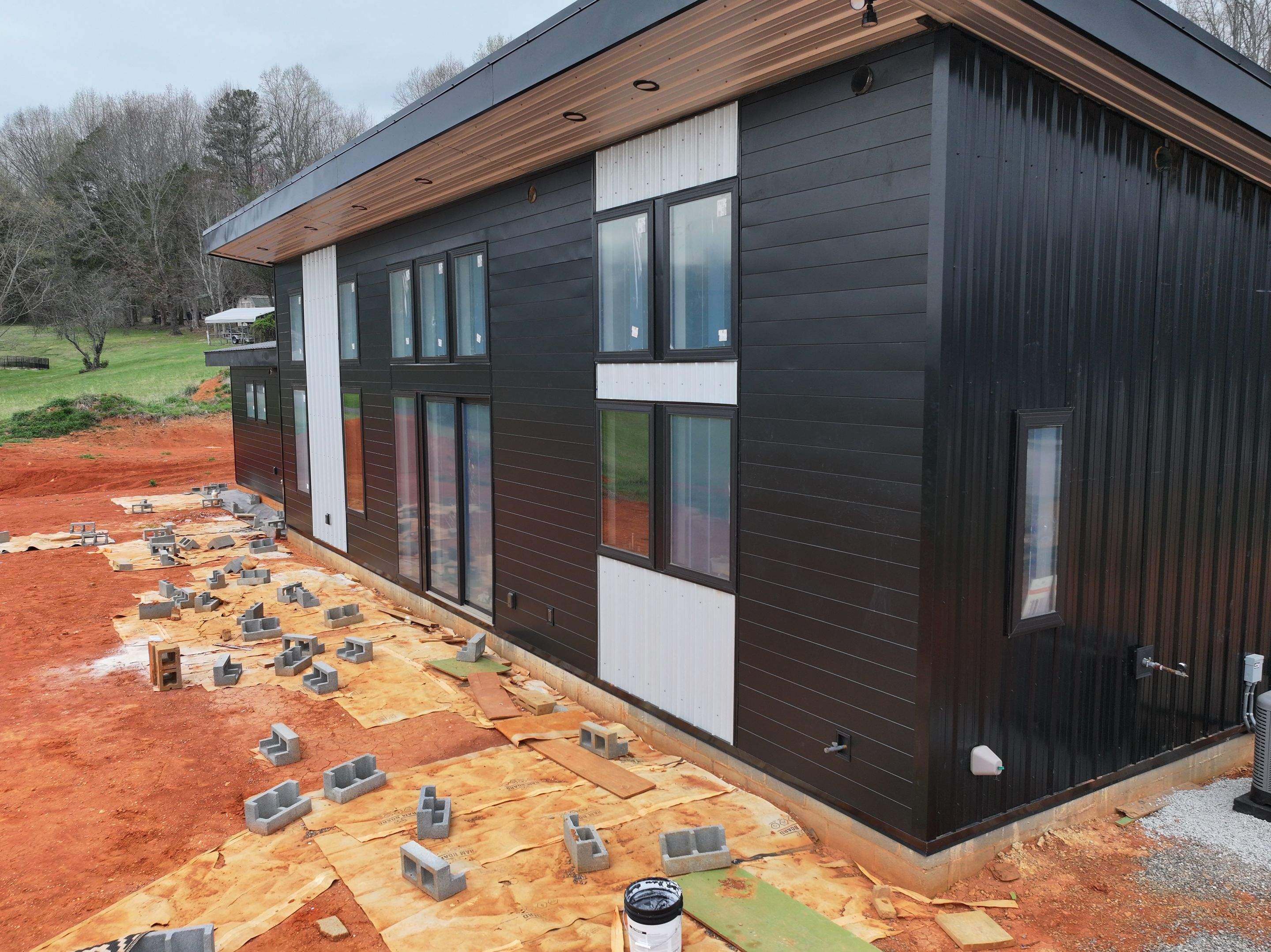 Titus Sr. Residence by Omnia Roofing