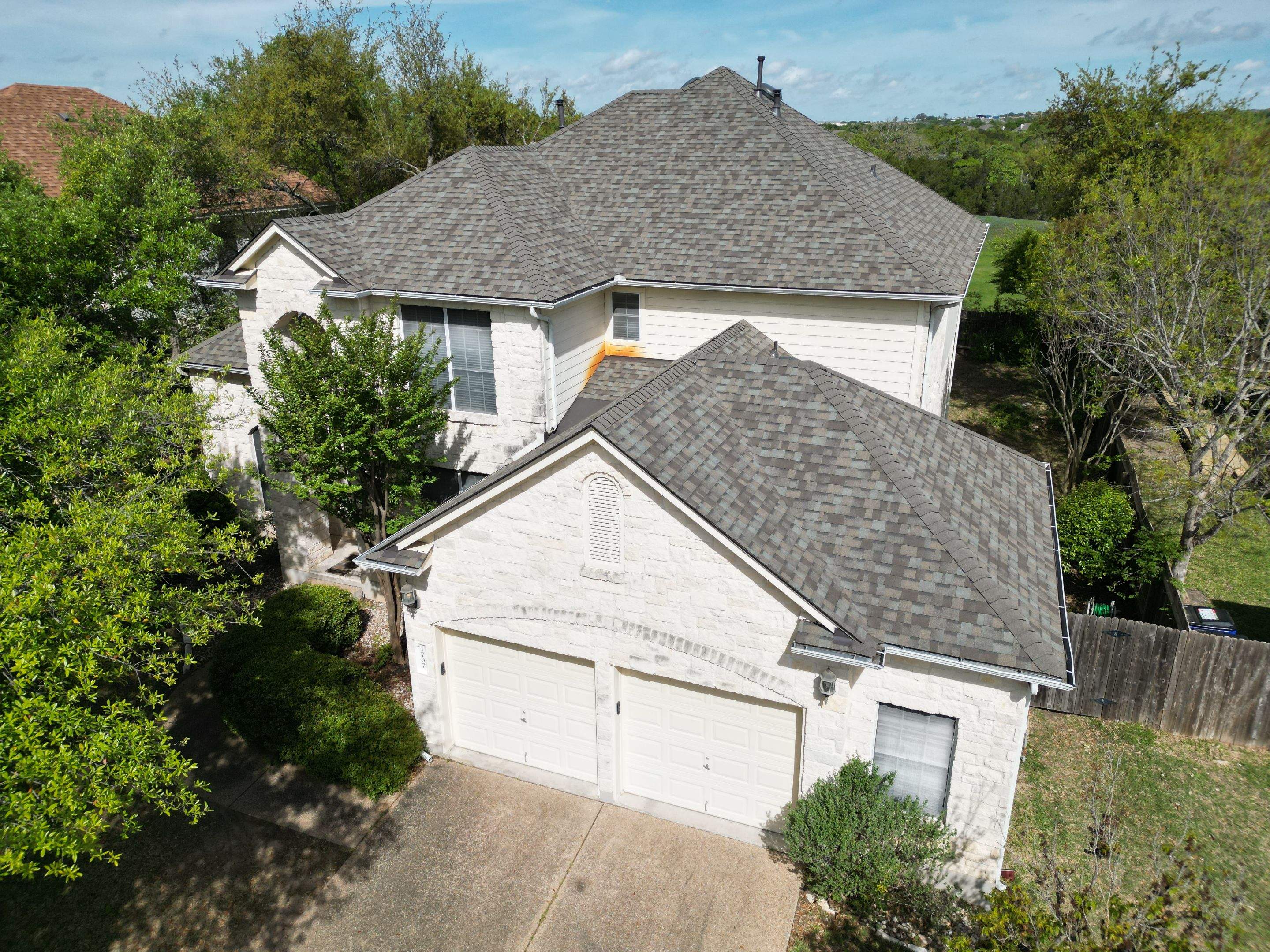 Driftwood - Owens Corning TruDefinition Duration by RoofsOnly.com