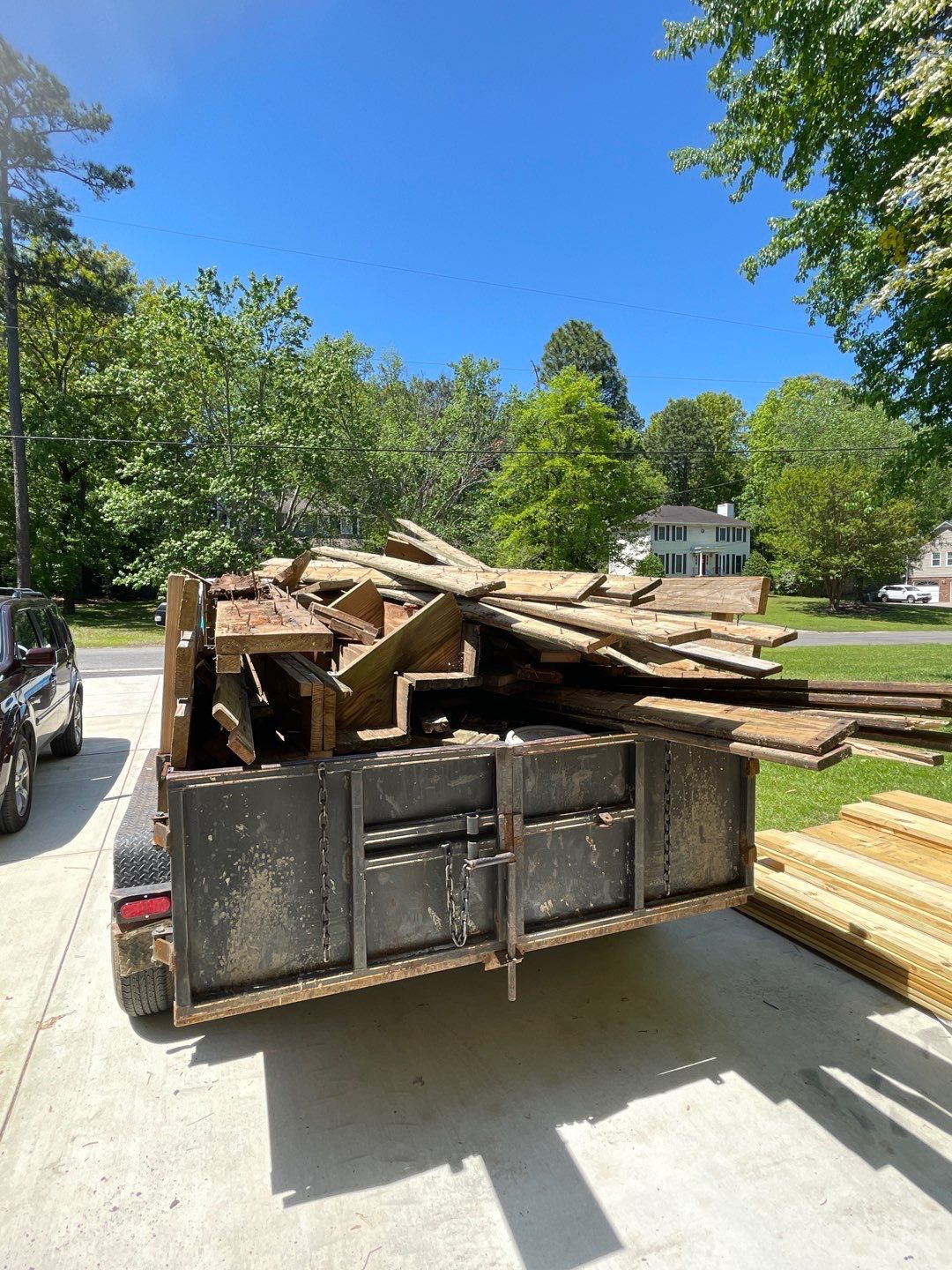 Oak Leaf Circle - Deck Installation  by Pillar and Pine