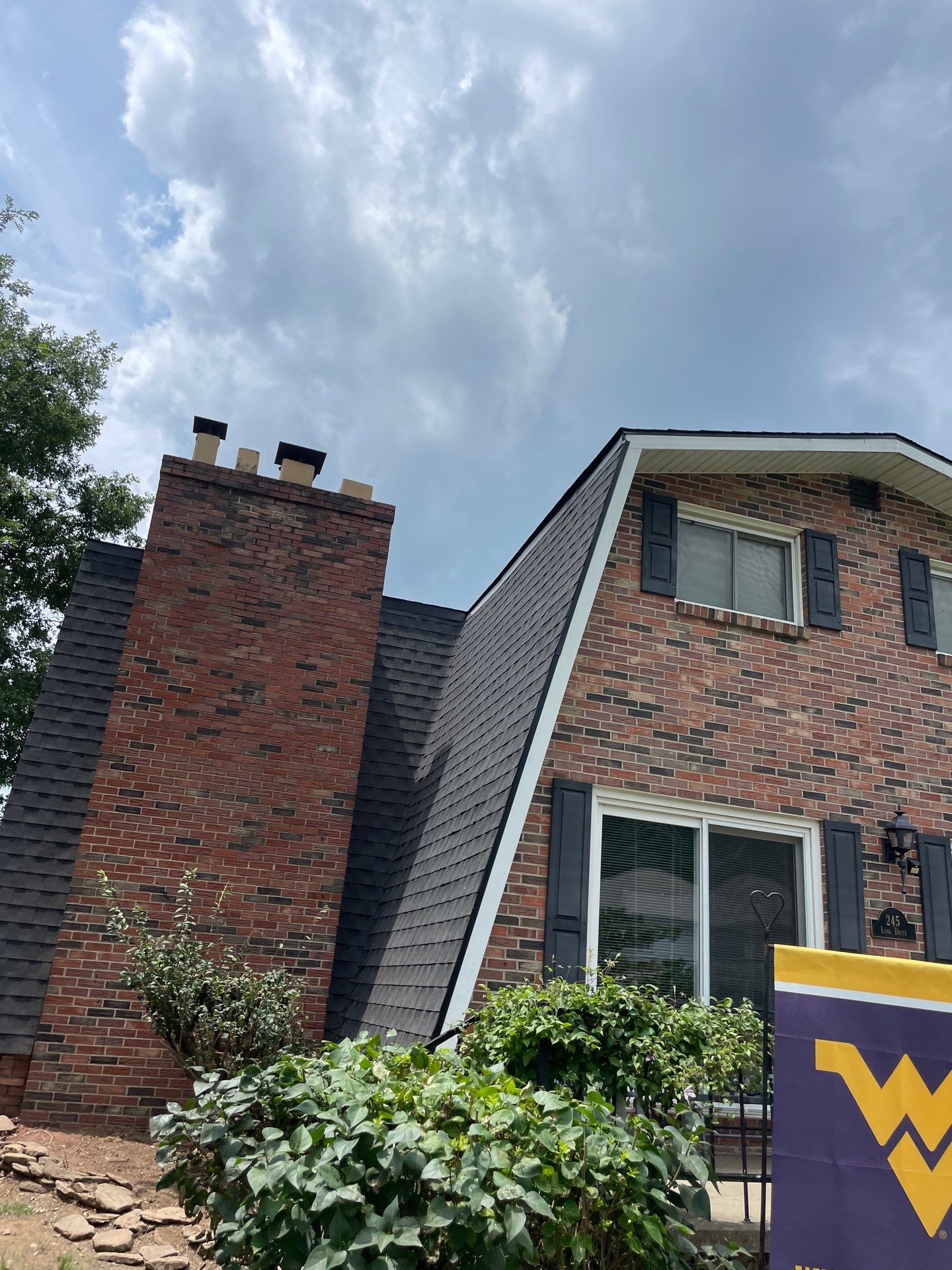 Residential Roofing Installation using GAF Timberline HDZ Charcoal by Rainstoppers Roofing