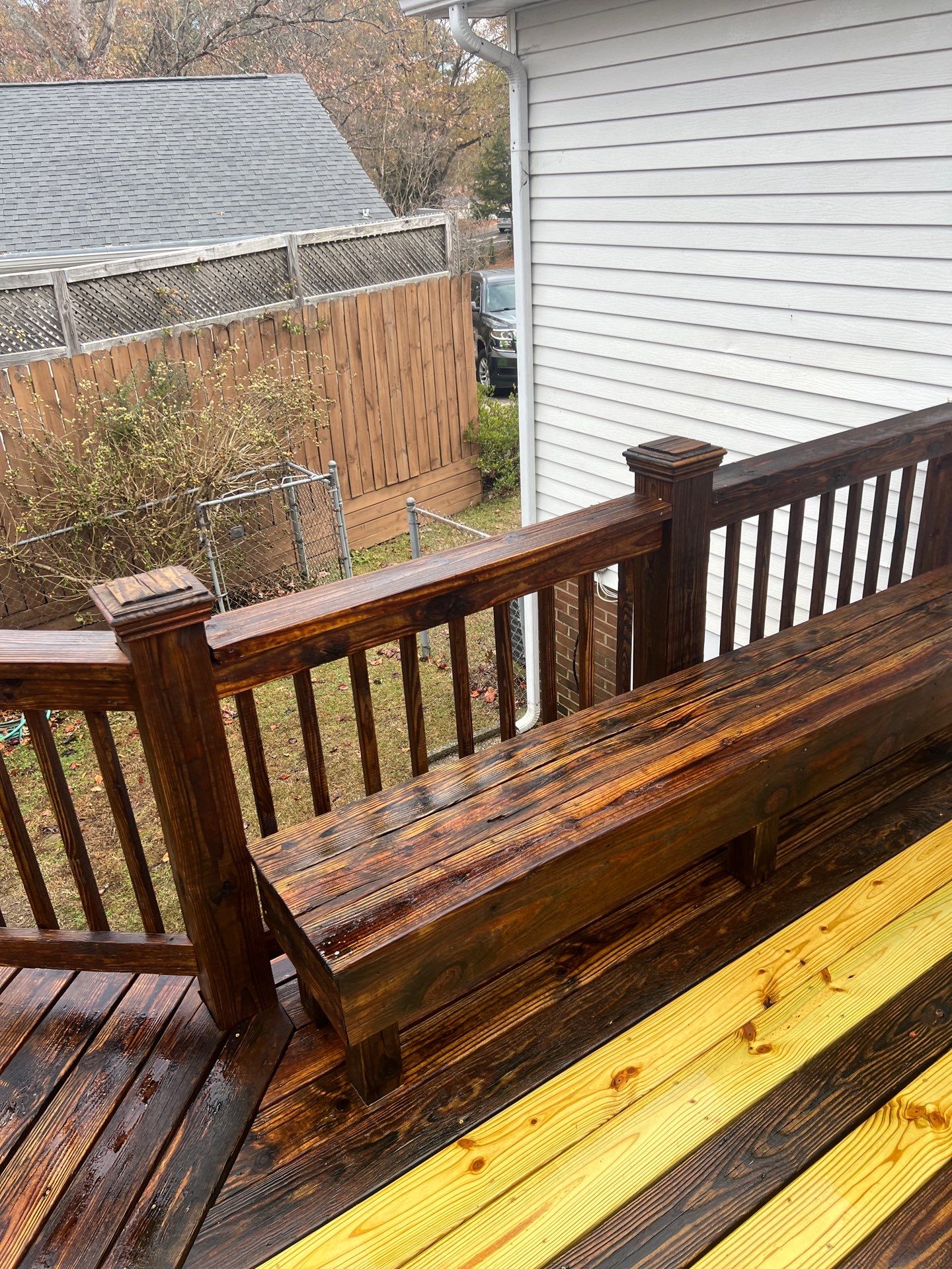 Wood Deck using Wood Sealant by DuraSeal