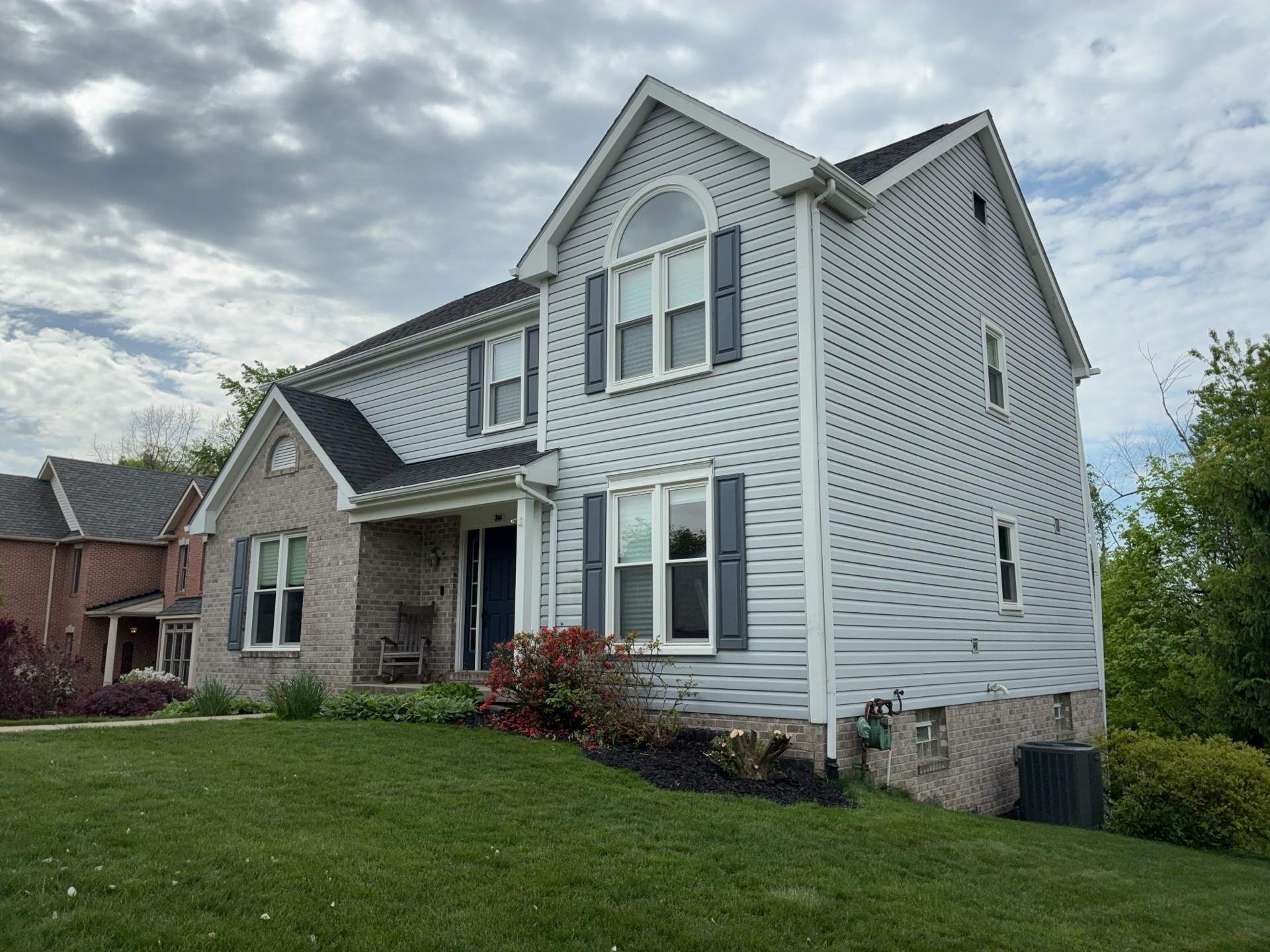 Full House Siding Renovation with English Wedgewood Vinyl Siding in Sewickley by Ideal Siding Pittsburgh
