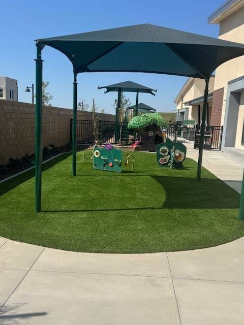 Creme de La Creme Turf Installation in Irvine by Southwest Greens Midwest