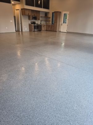 Quartzite Hybrid Garage Floor Coating Installation in Coolin, Idaho