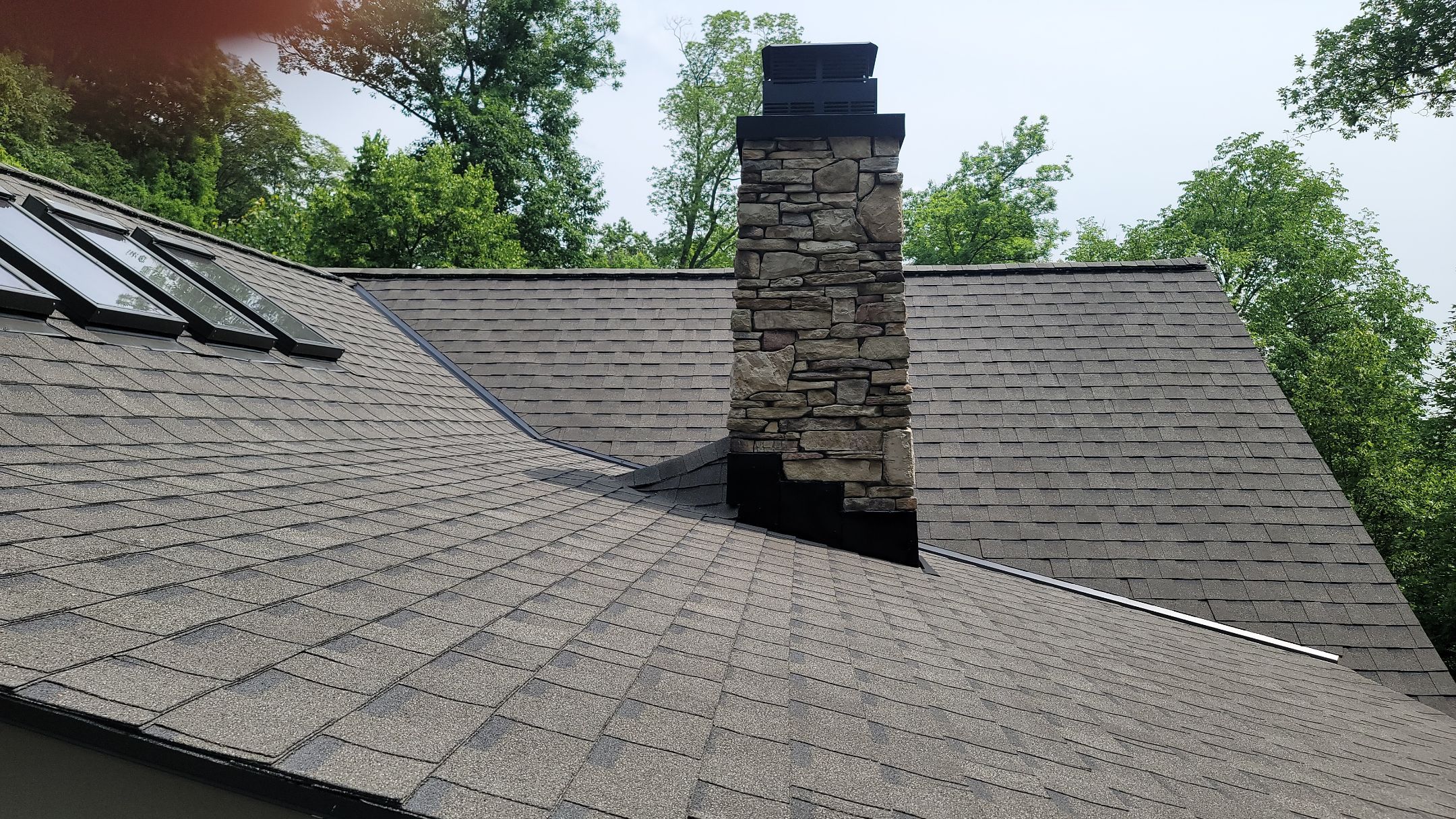 ATLAS PINNACLE HP W/SCOTCHGARD COLOR: WEATHERED WOOD by Eagle Eye Roofing