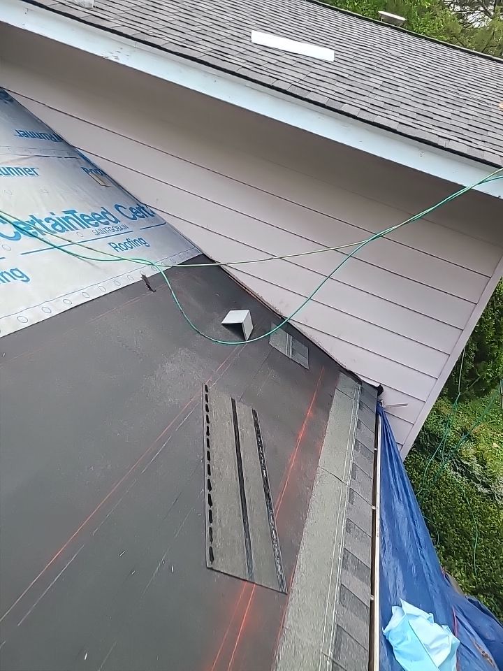 Vienna: CertainTeed Landmark Pro Architectural Shingles in Max Def Pewterwood by RM Banning, Inc.