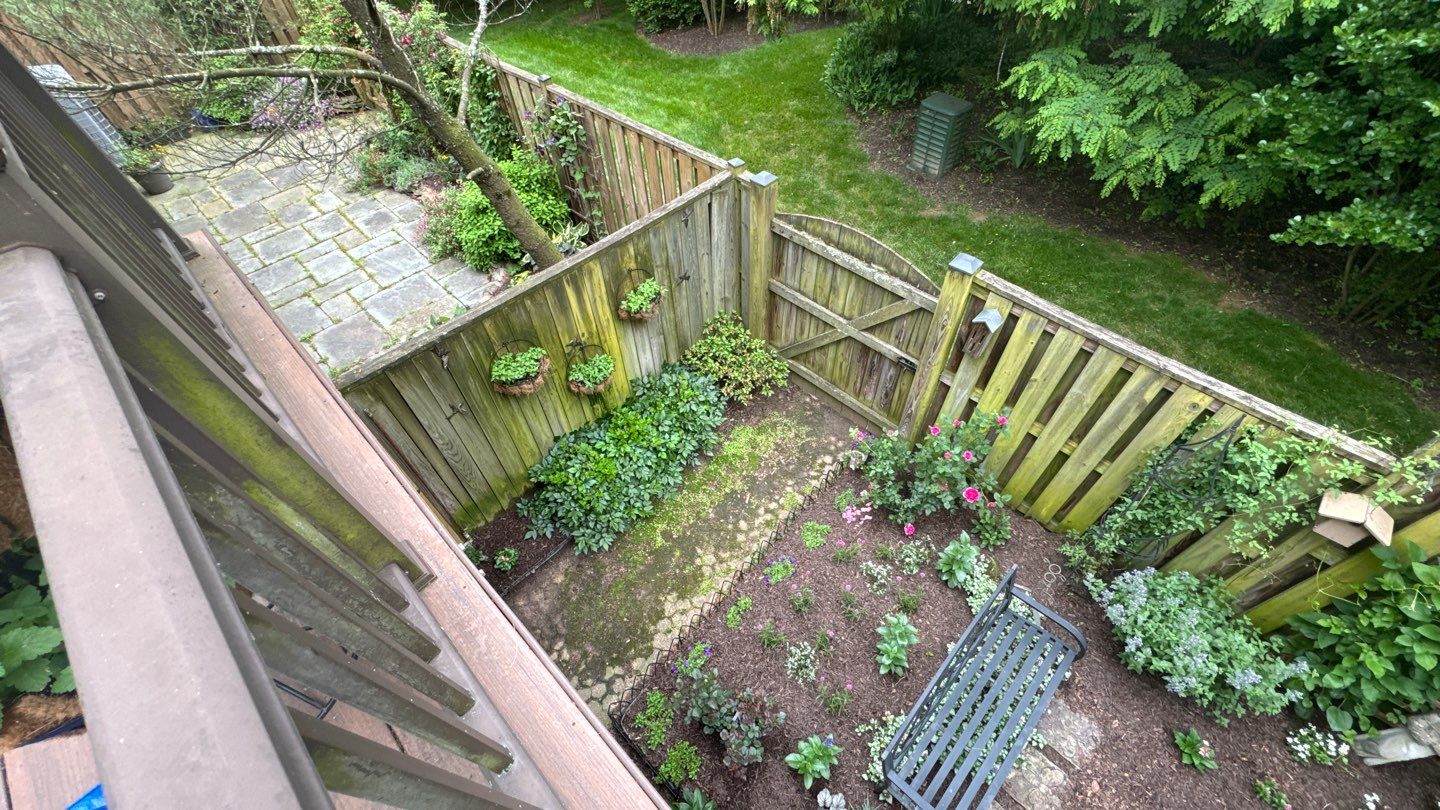 Arlington: CertainTeed Grand Manor Designer Shingles in Weathered Wood by RM Banning, Inc.