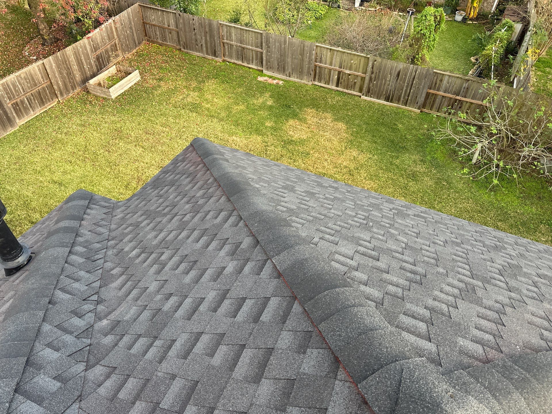 GAF HDZ CHARCOAL W/ PREMIUM RIDGE Z by Motion Roofing