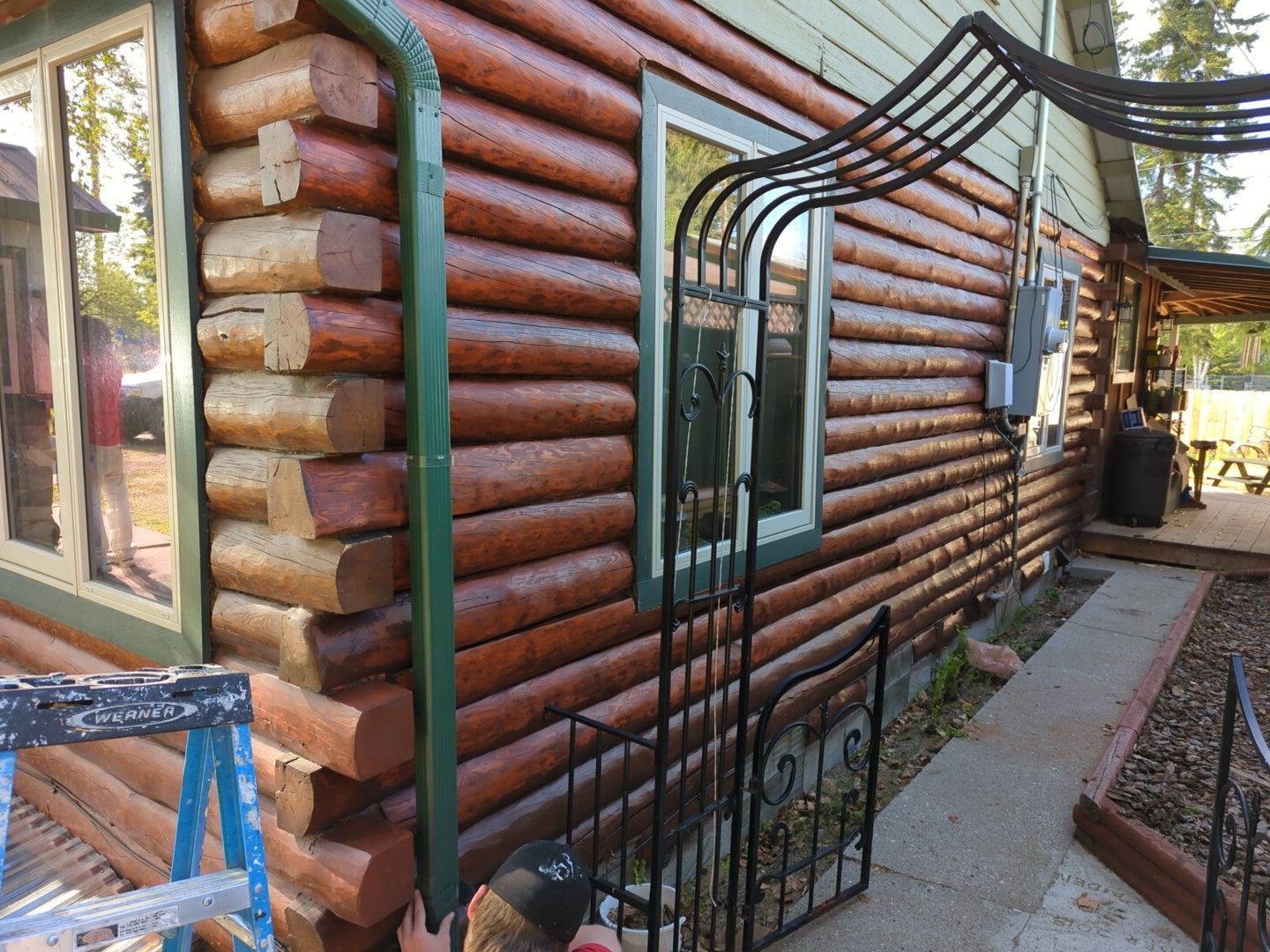 Log Home Exterior Staining by Midnight Sun Painting