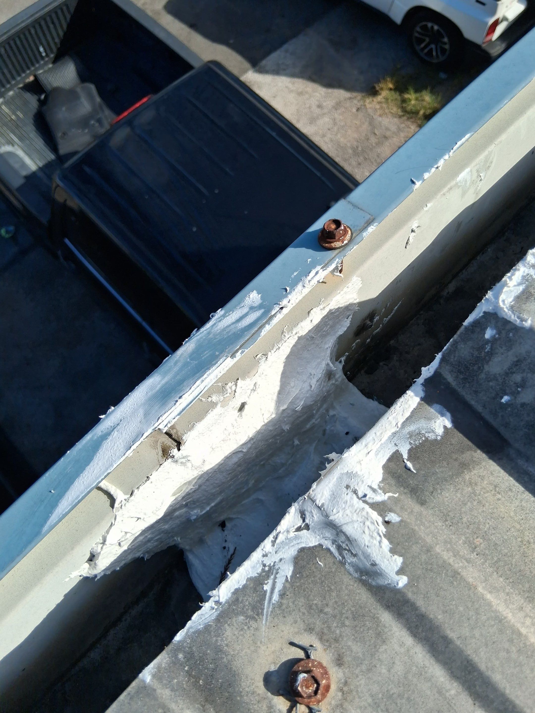 Clean Gutters and Seal Seams in Lakeland FL by Gutter Professors