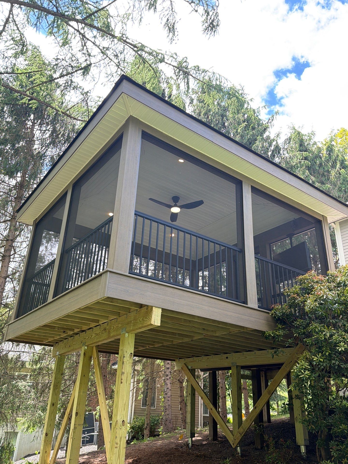 New Deck With a Screened In Porch In Mendham, New Jersey by deck guardian