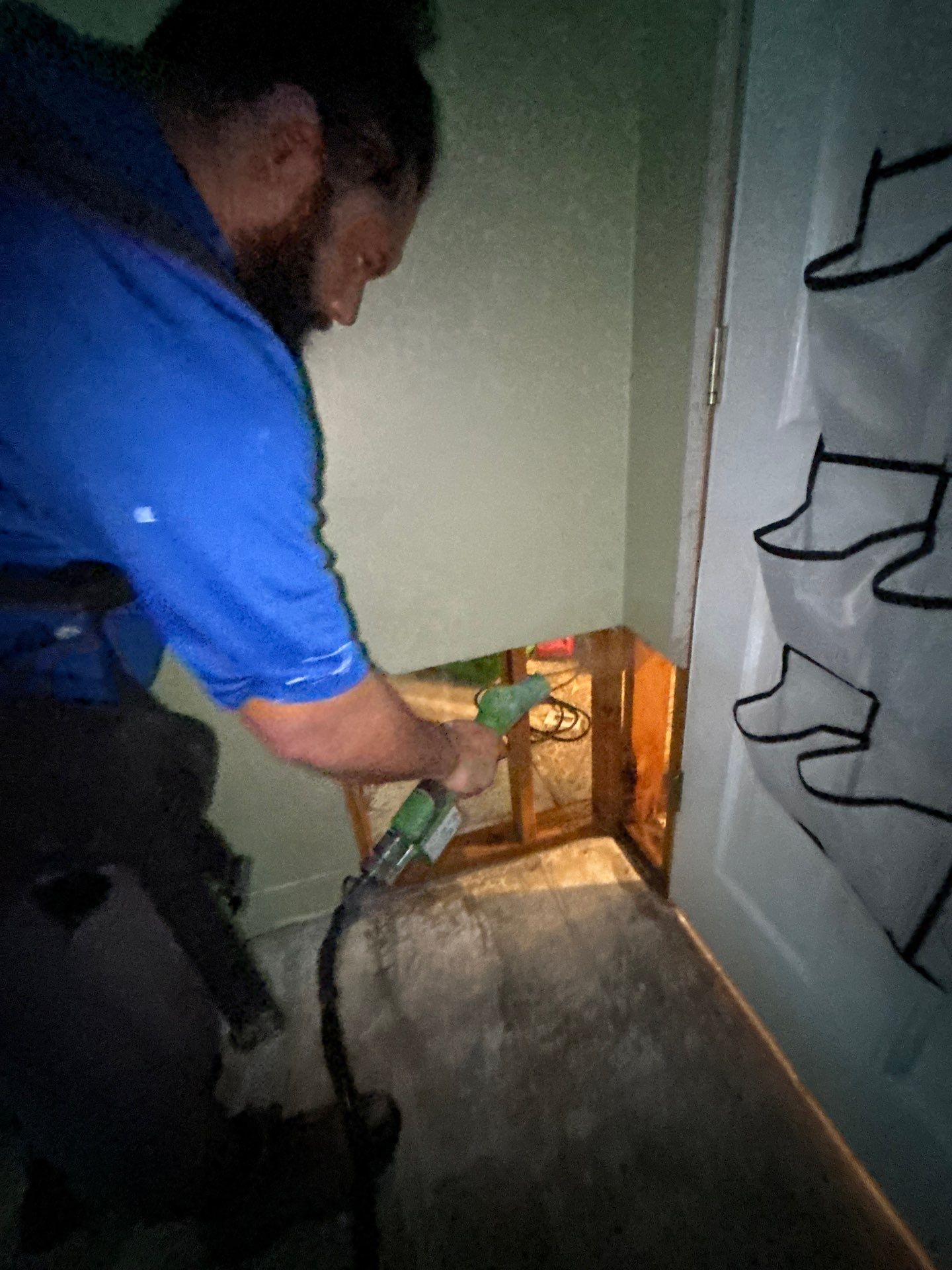 Black Mold Removal In Venice Florida by Ampm Restoration Services