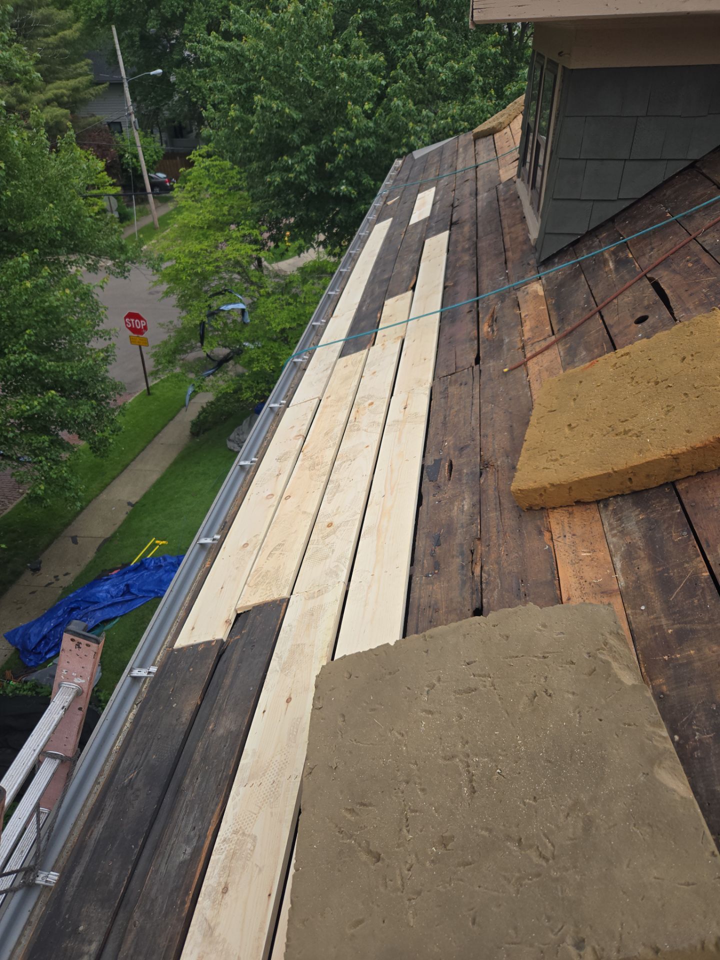 Atlas Pinnacle, Color, Heatherblend, Drip Edge, Color, Royal Brown by Eagle Eye Roofing