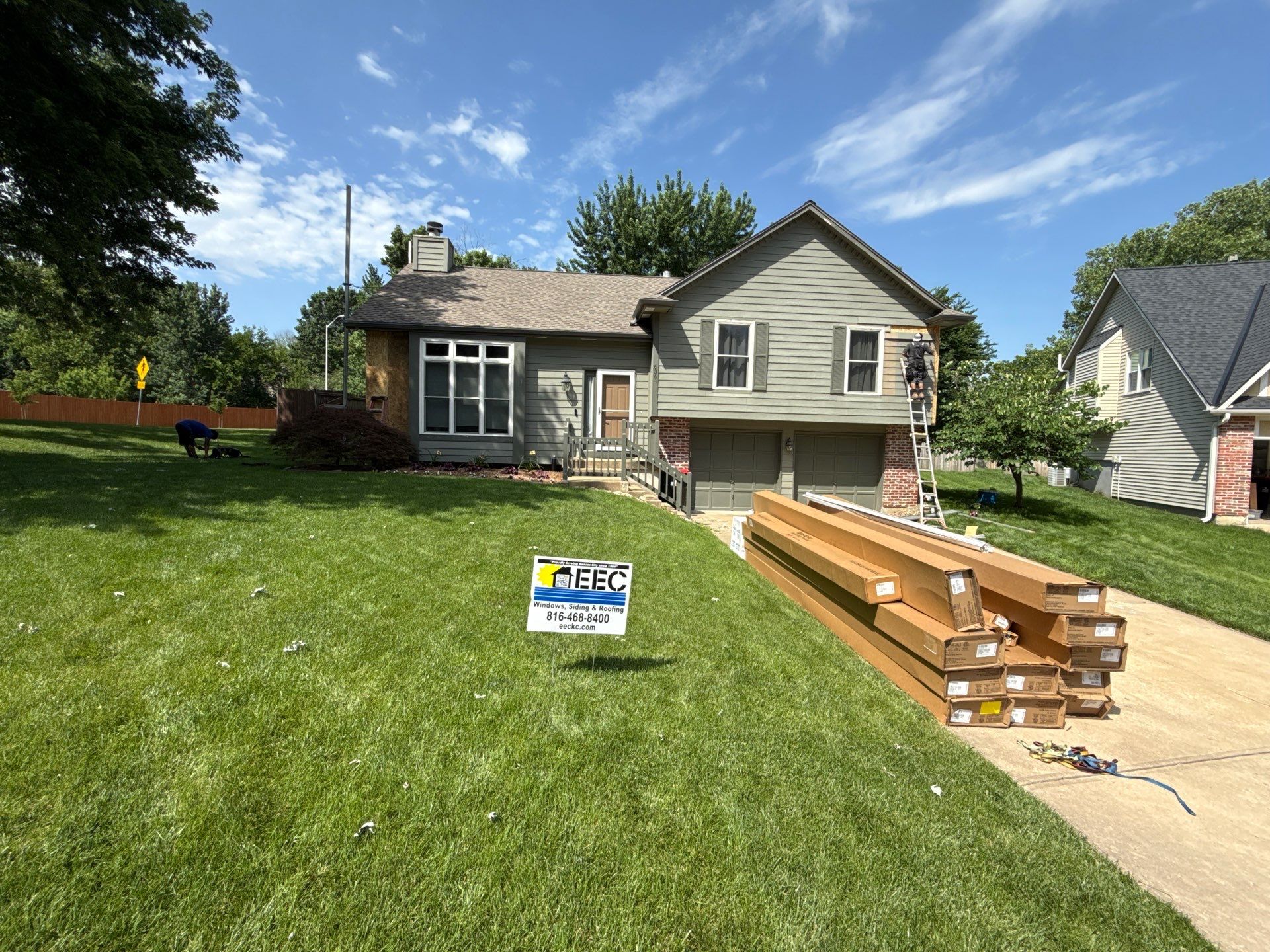 Whole-Home Craneboard Siding Replacement and Exterior Renovation in Shawnee by EEC Windows, Siding & Roofing