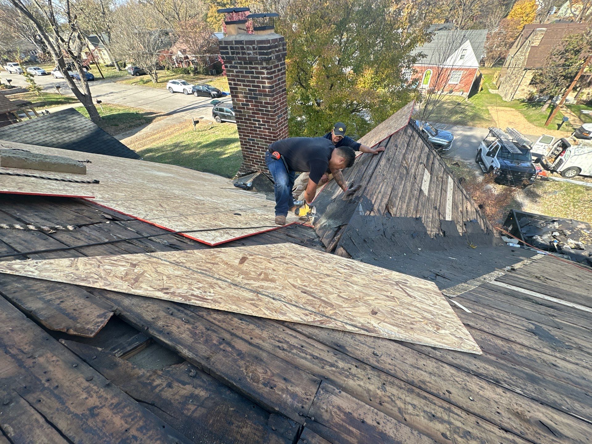 Roof Replacement by Undersun Roofing 